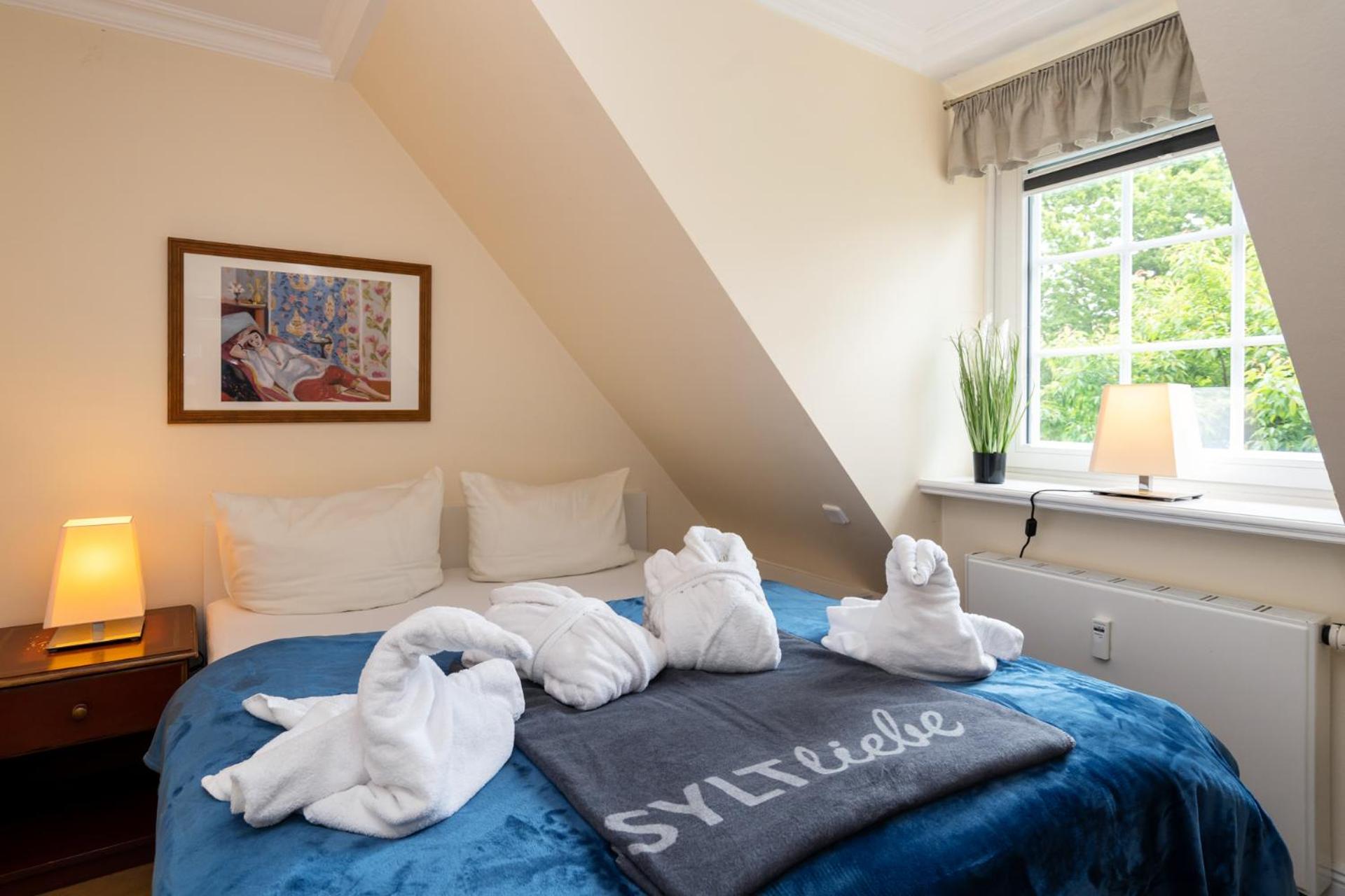 One-Bedroom Suite photo 2