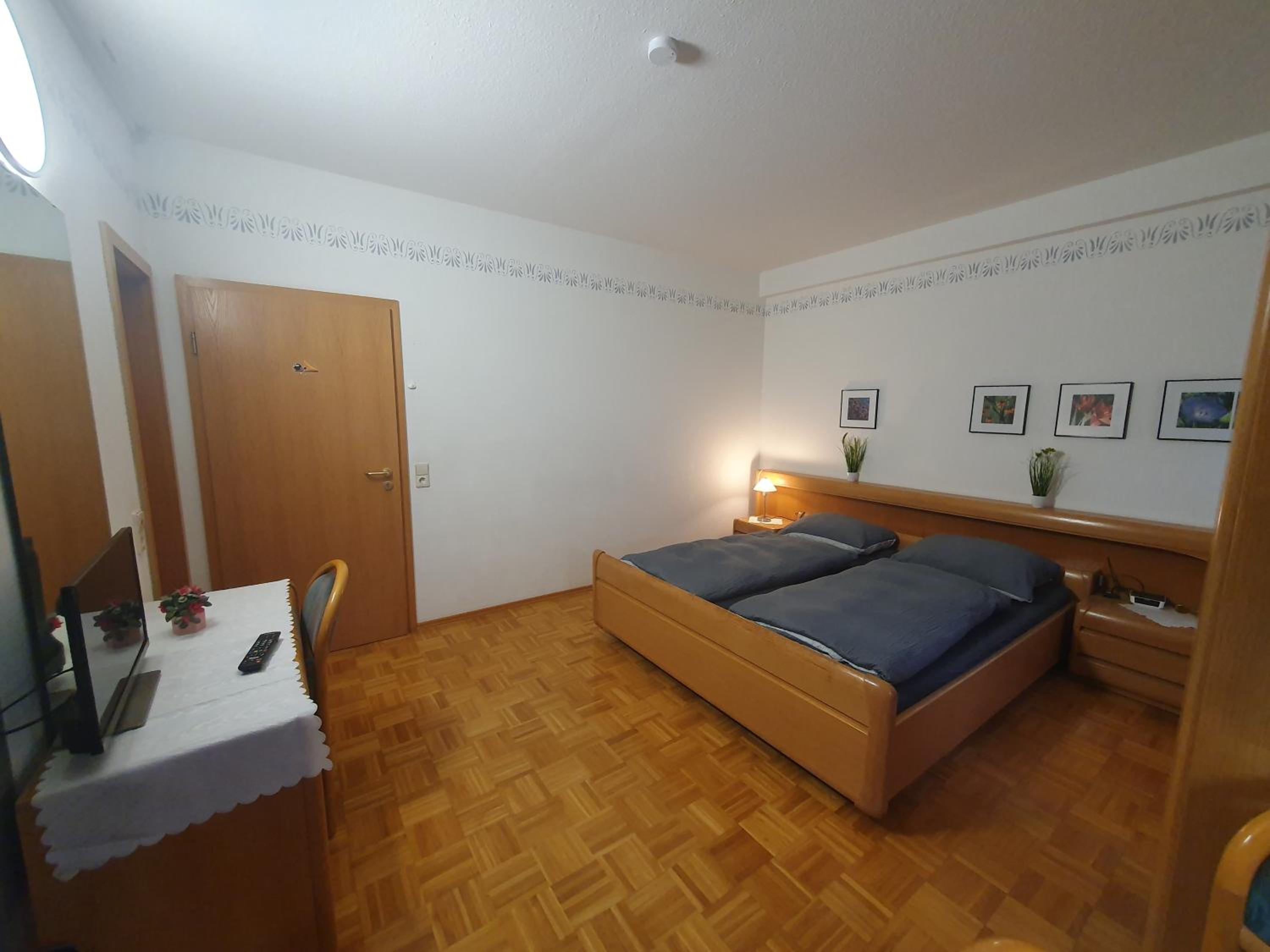 Apartment photo 2