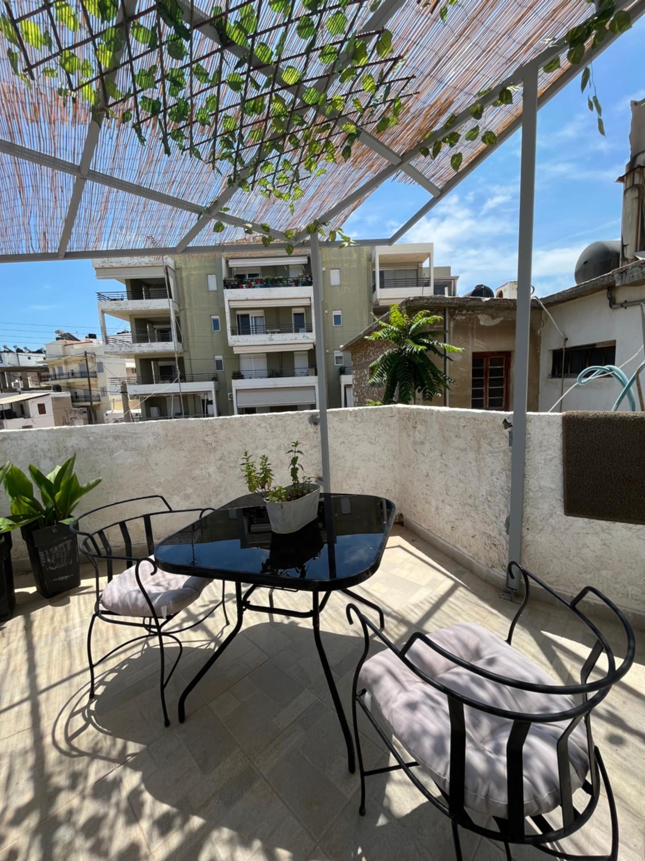 Apartment with Terrace - Photo 5