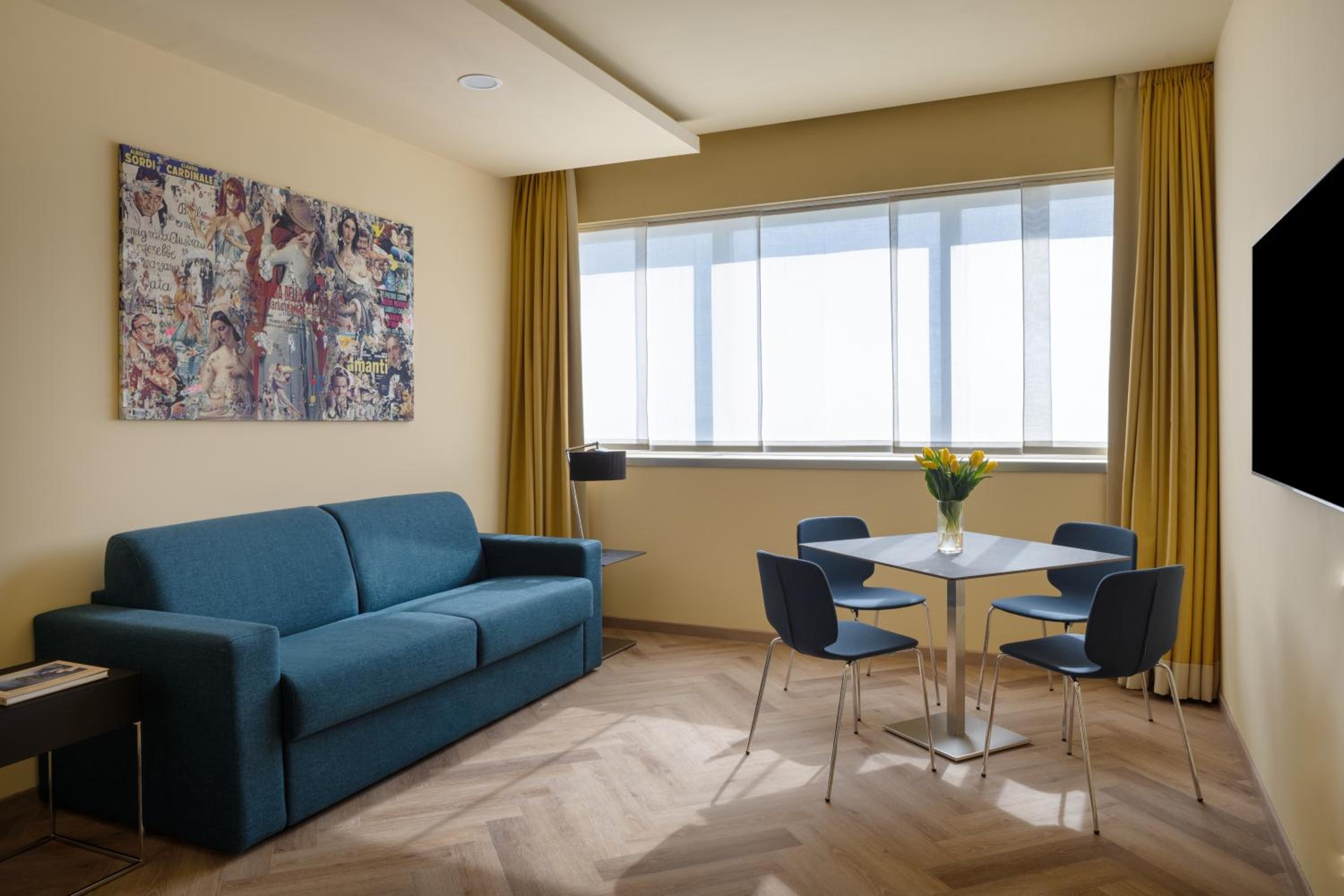 Superior One Bedroom Apartment