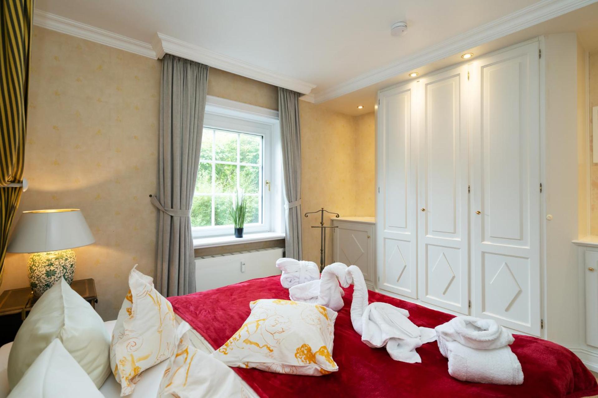 Deluxe Suite - Photo 3