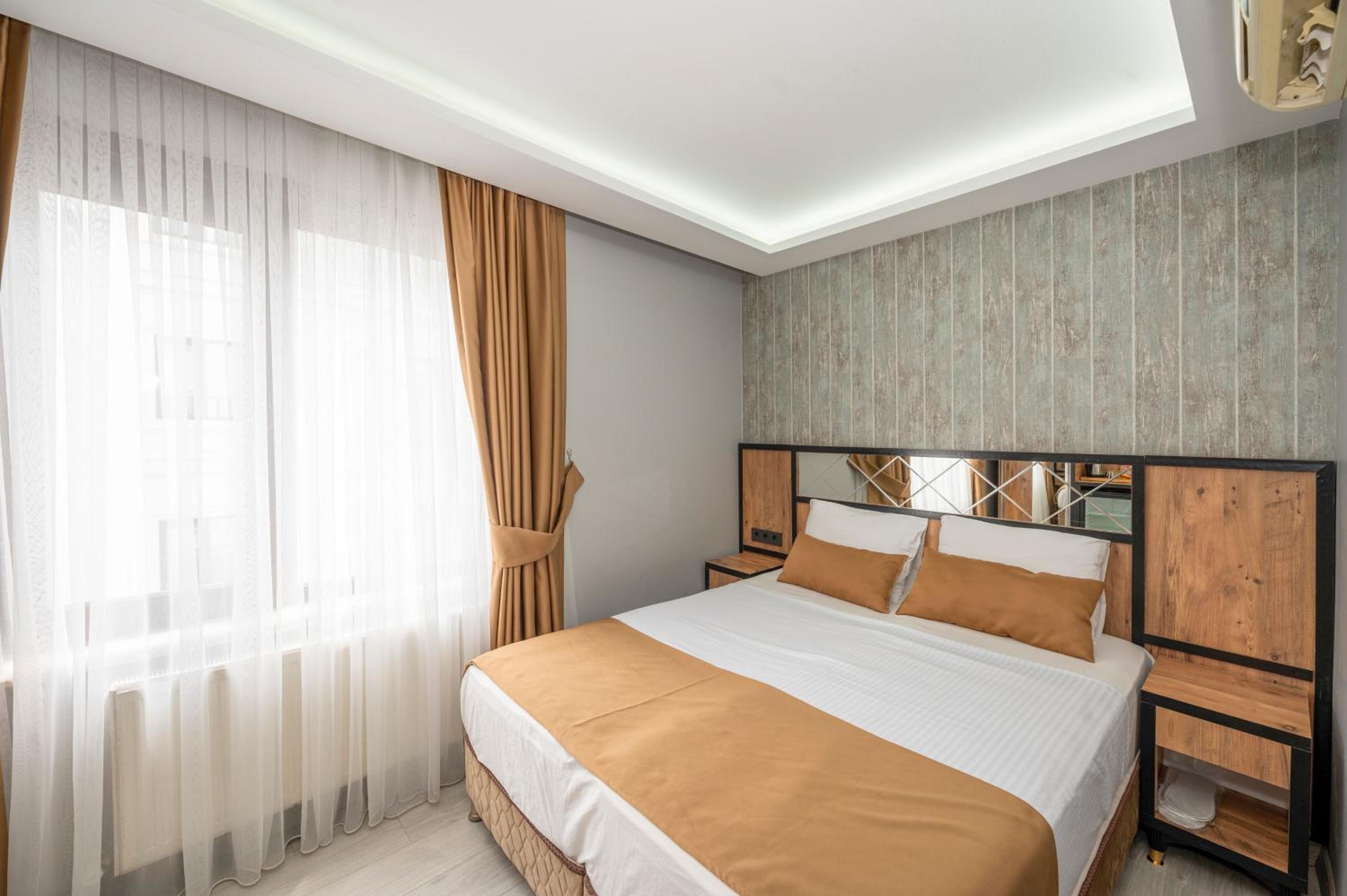 Single Room photo 2