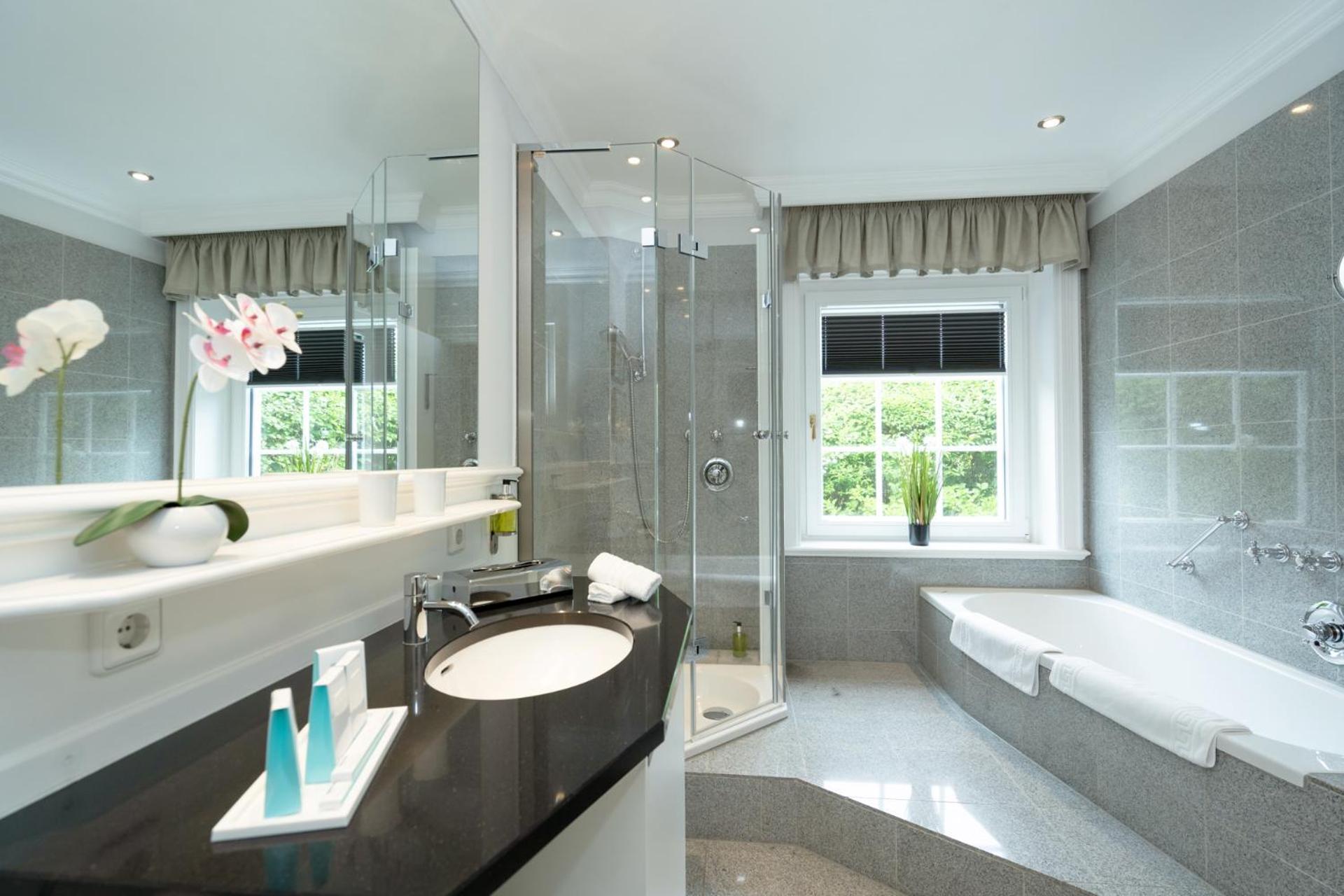 Deluxe Suite - Photo 4