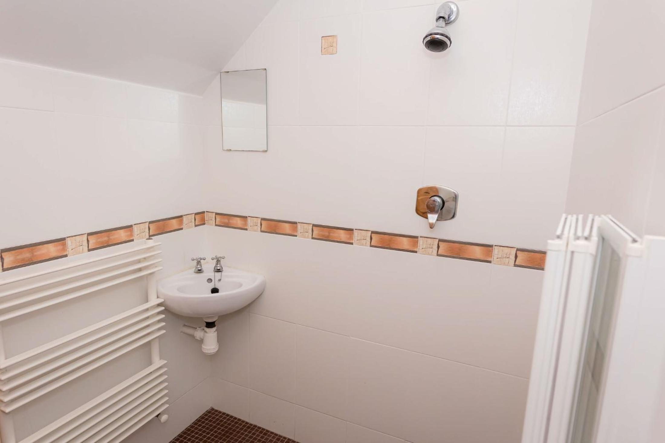 Two-Bedroom House photo 2