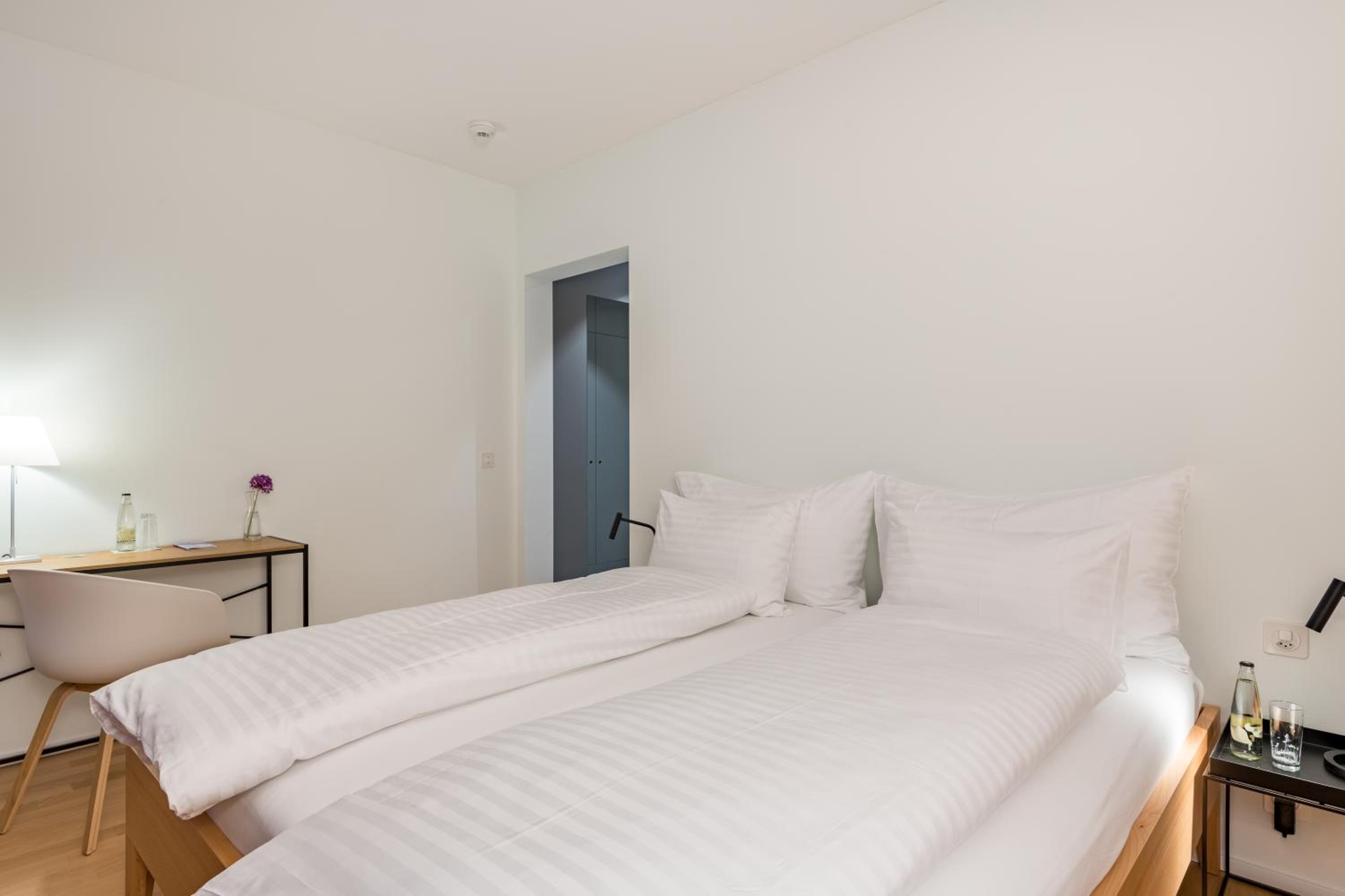 Double Room Classic - Photo 11