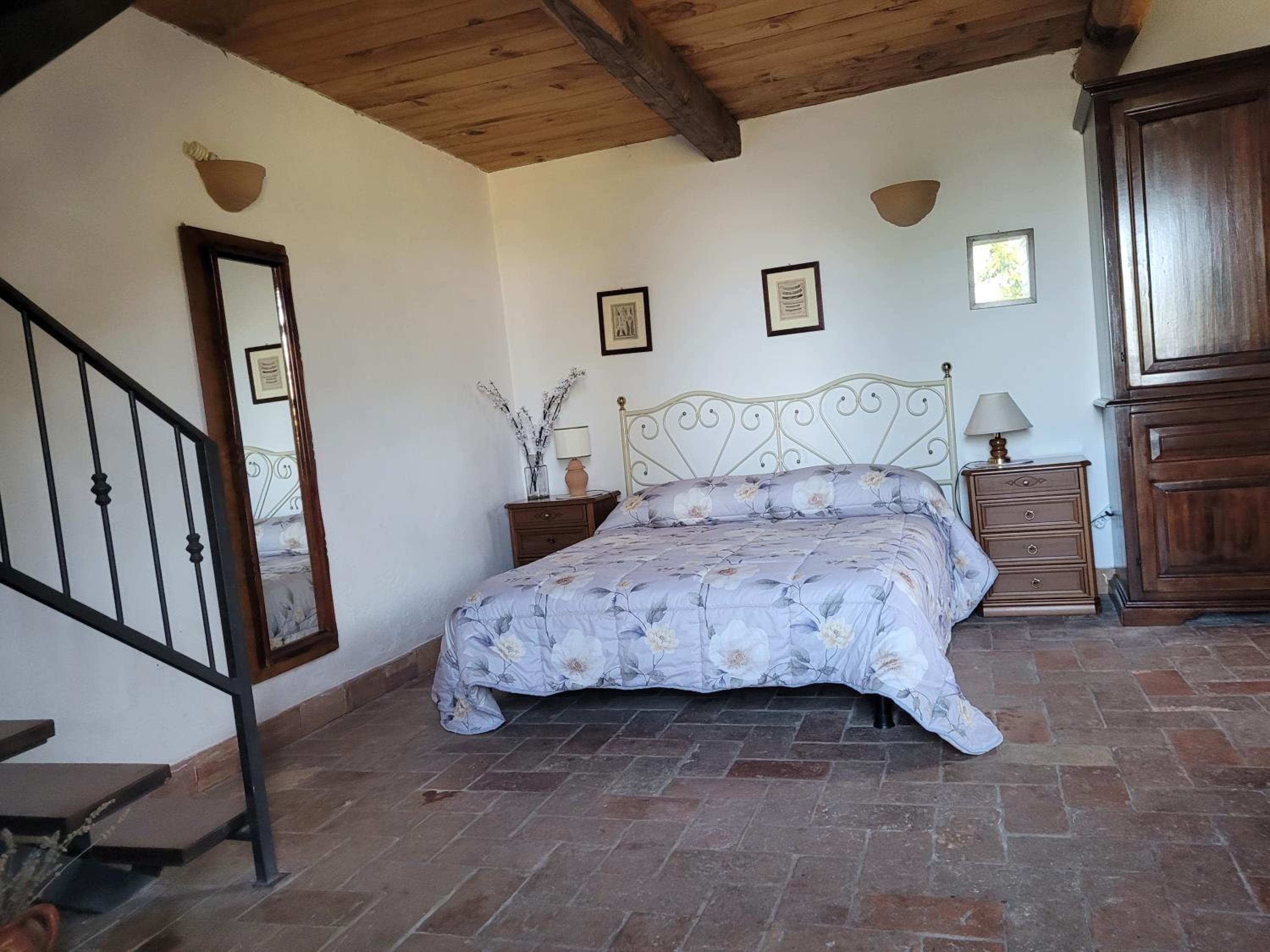 One-Bedroom House photo 1