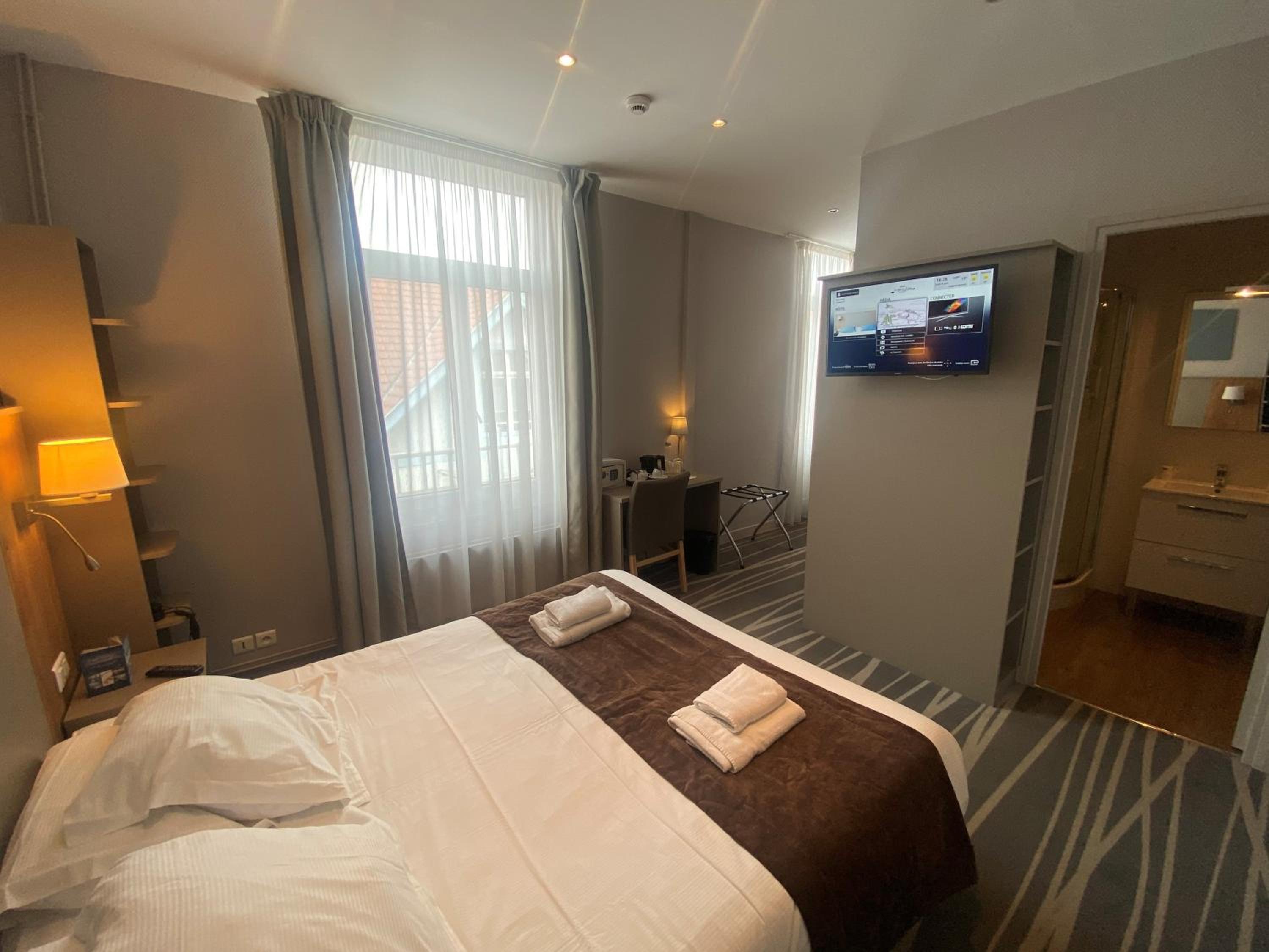 Large Double Room