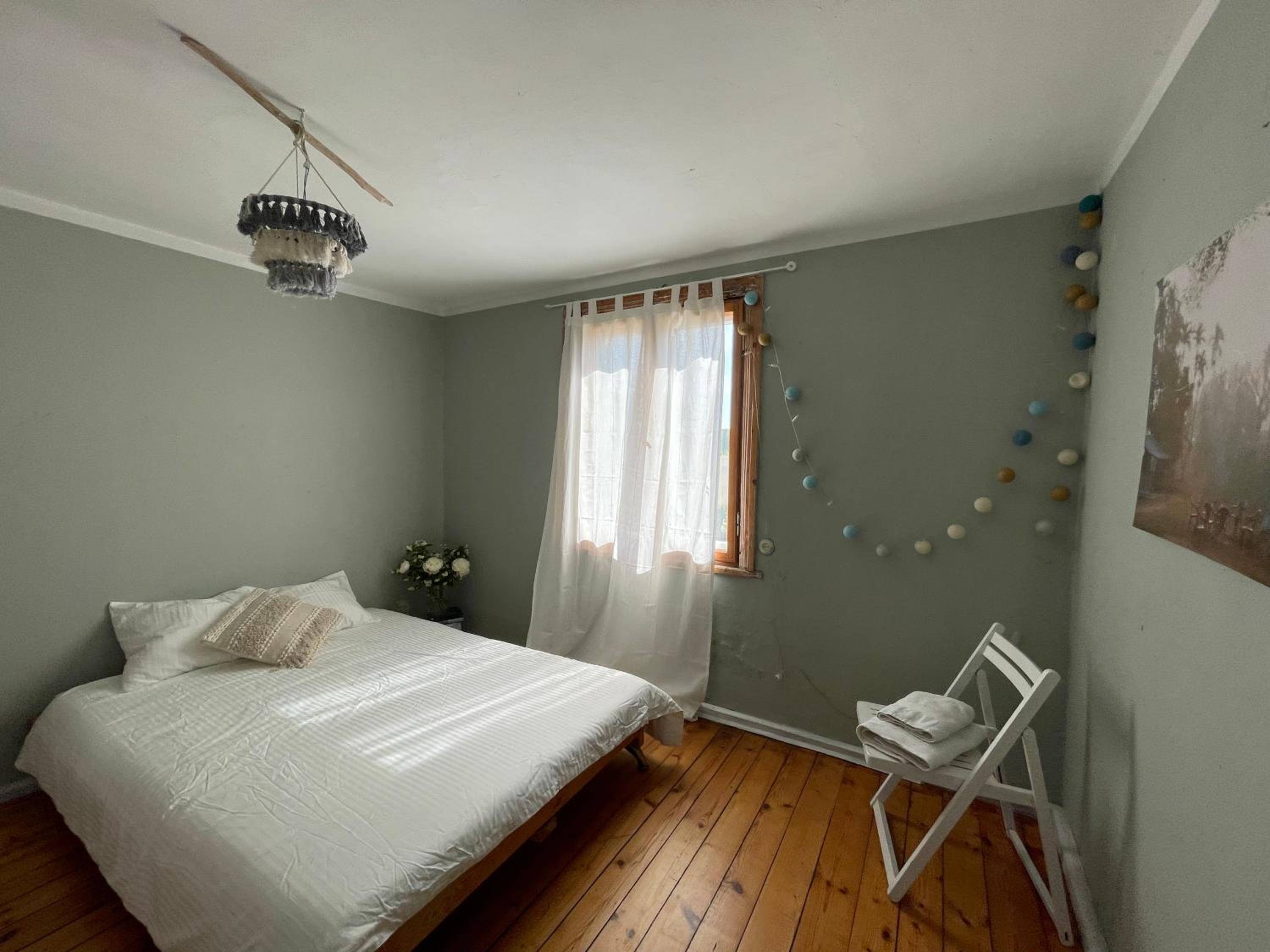 Double Room with Shared Bathroom photo 1