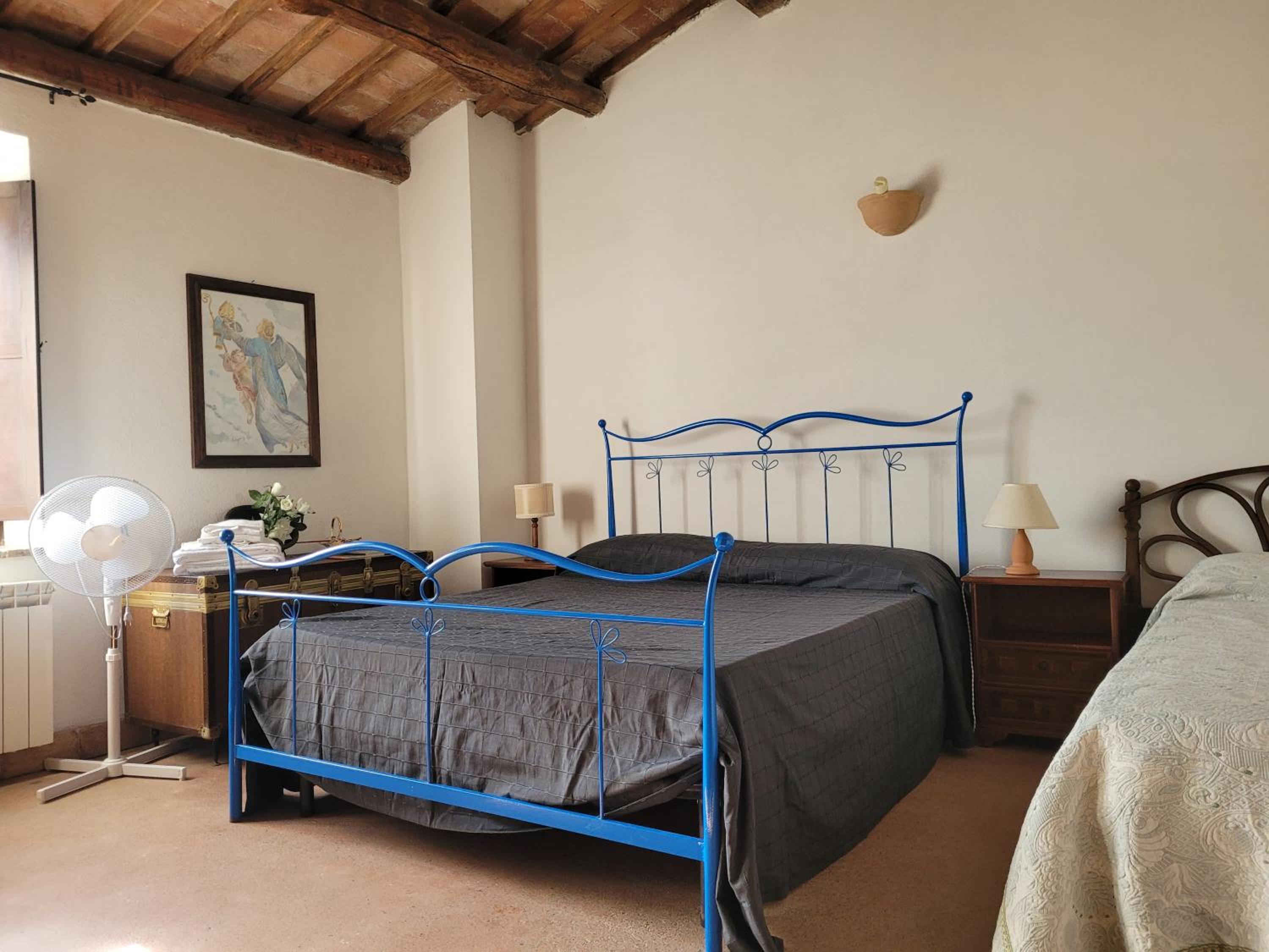 Two-Bedroom House - Photo 13