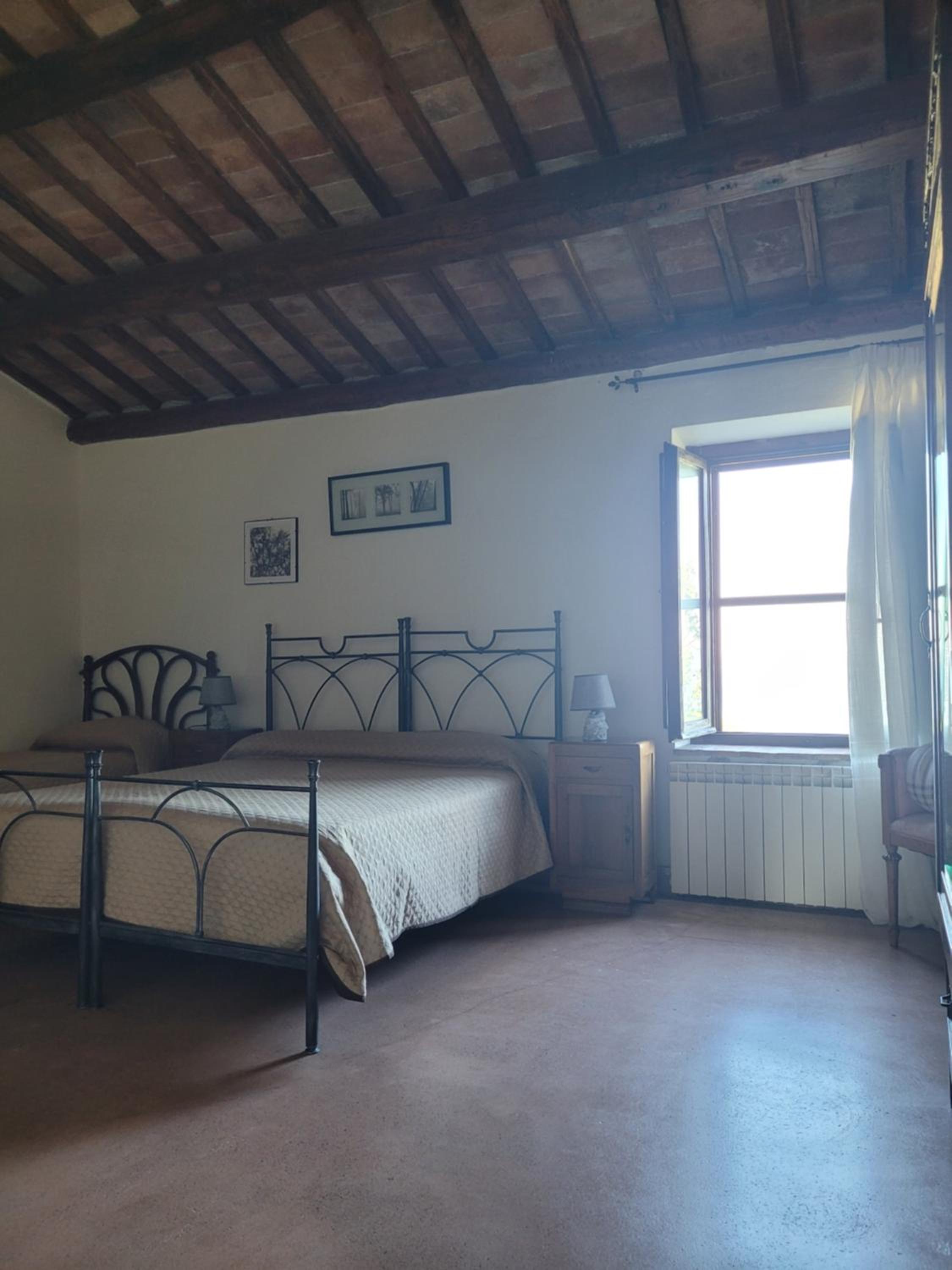 Two-Bedroom House - Photo 16