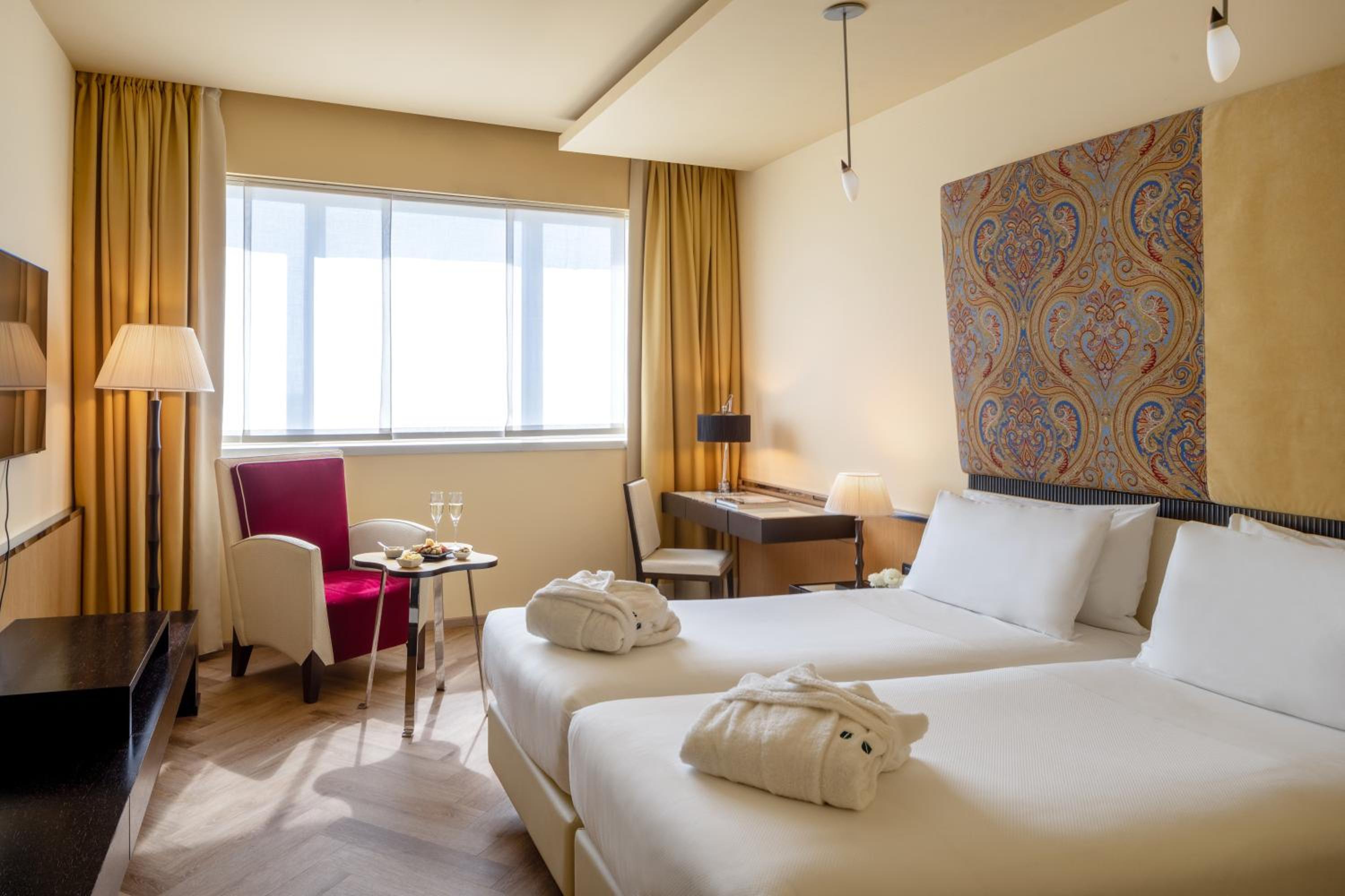 Executive Double Room - Photo 5