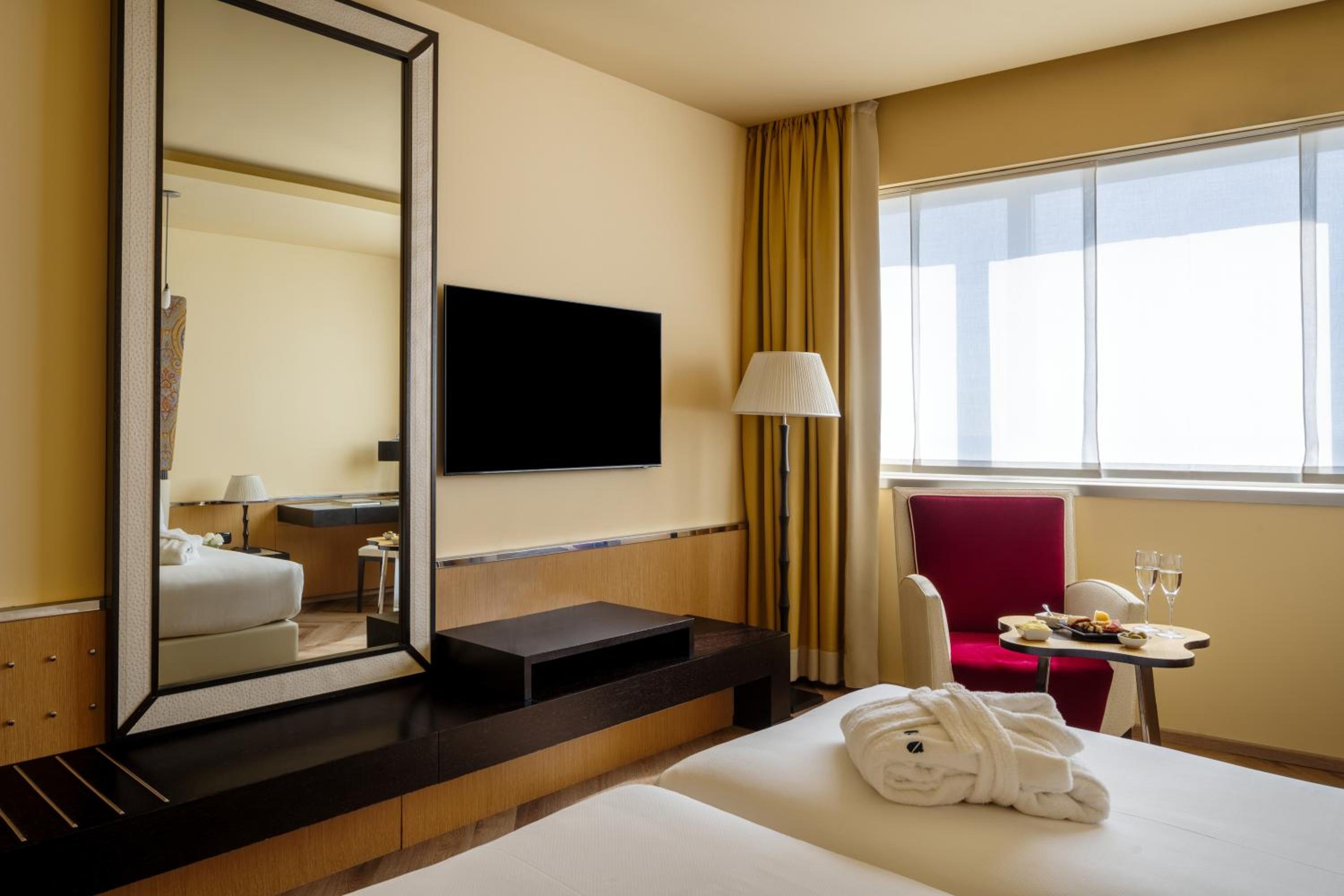 Executive Double Room - Photo 3
