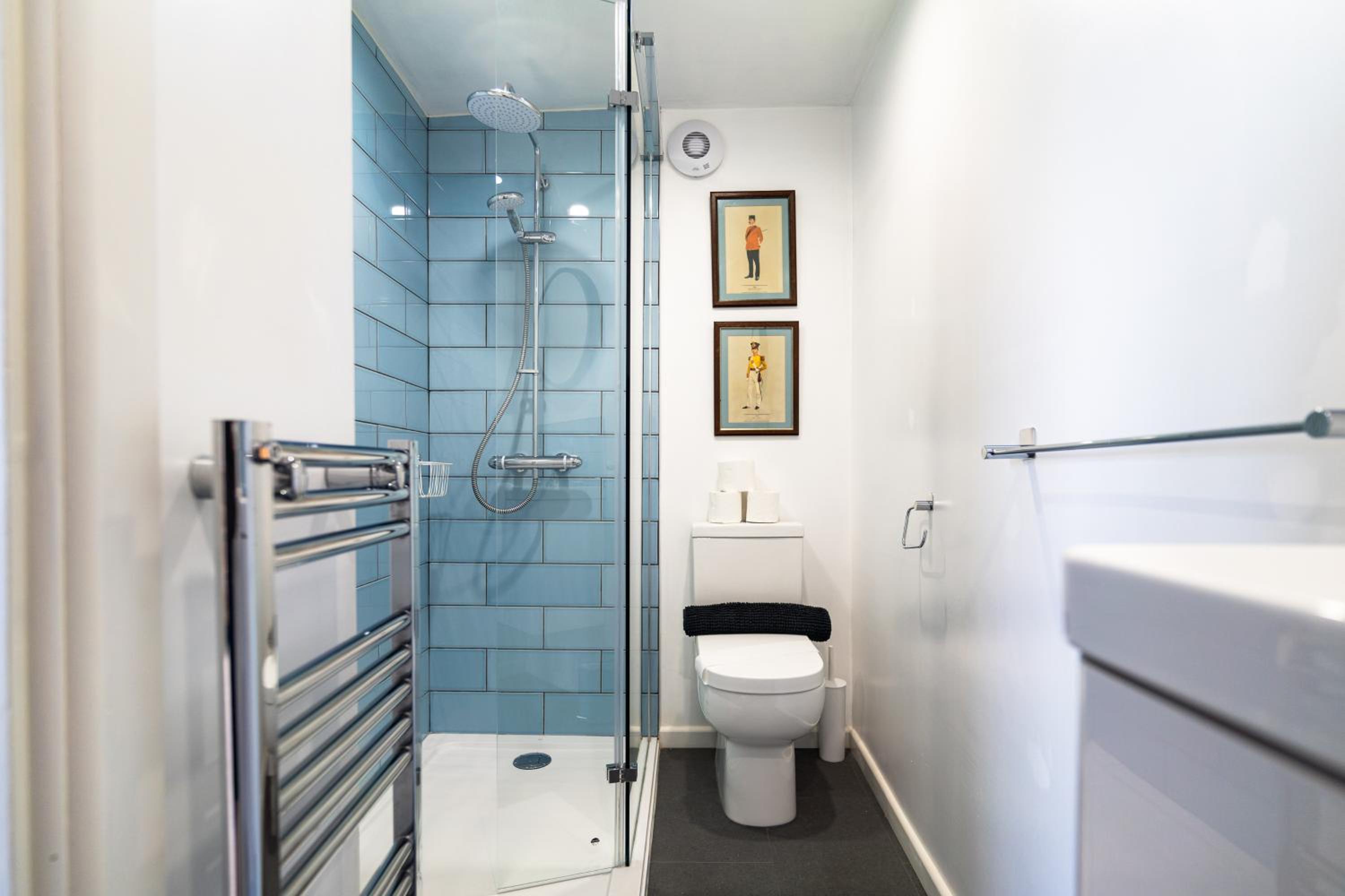 Deluxe Double Room with Shower photo 3
