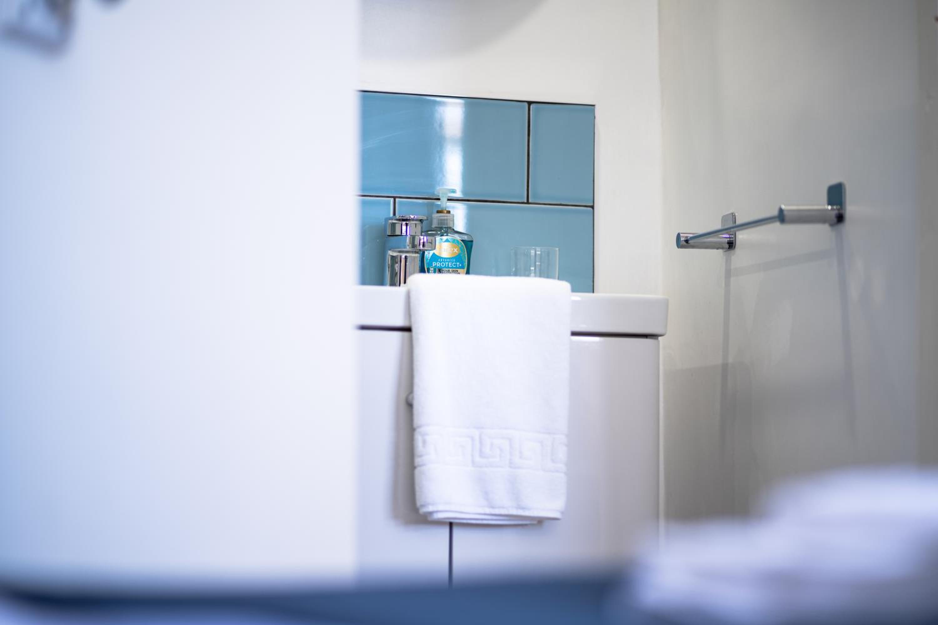 Deluxe Double Room with Shower photo 2