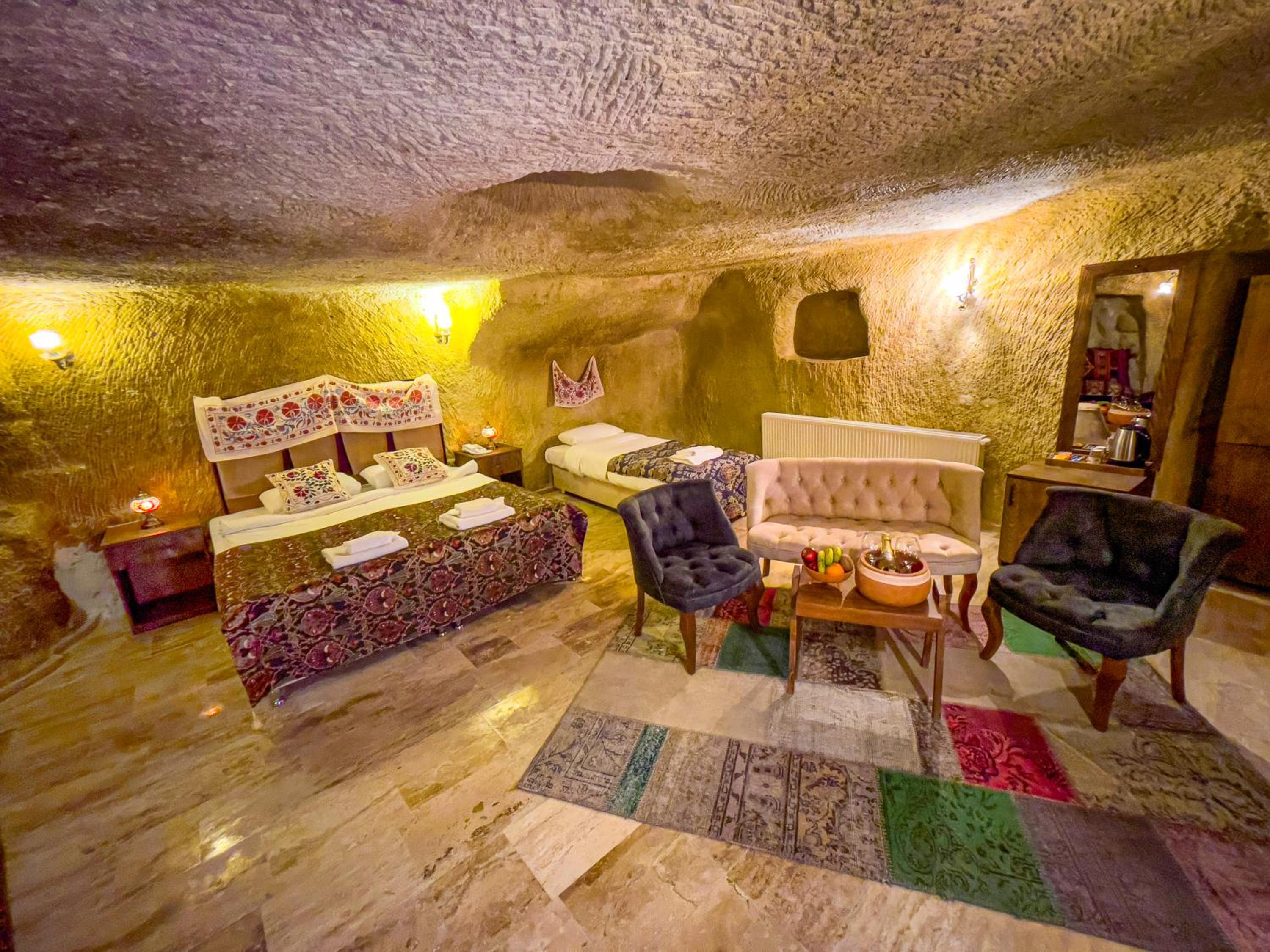 Deluxe Quadruple Room - Photo 8