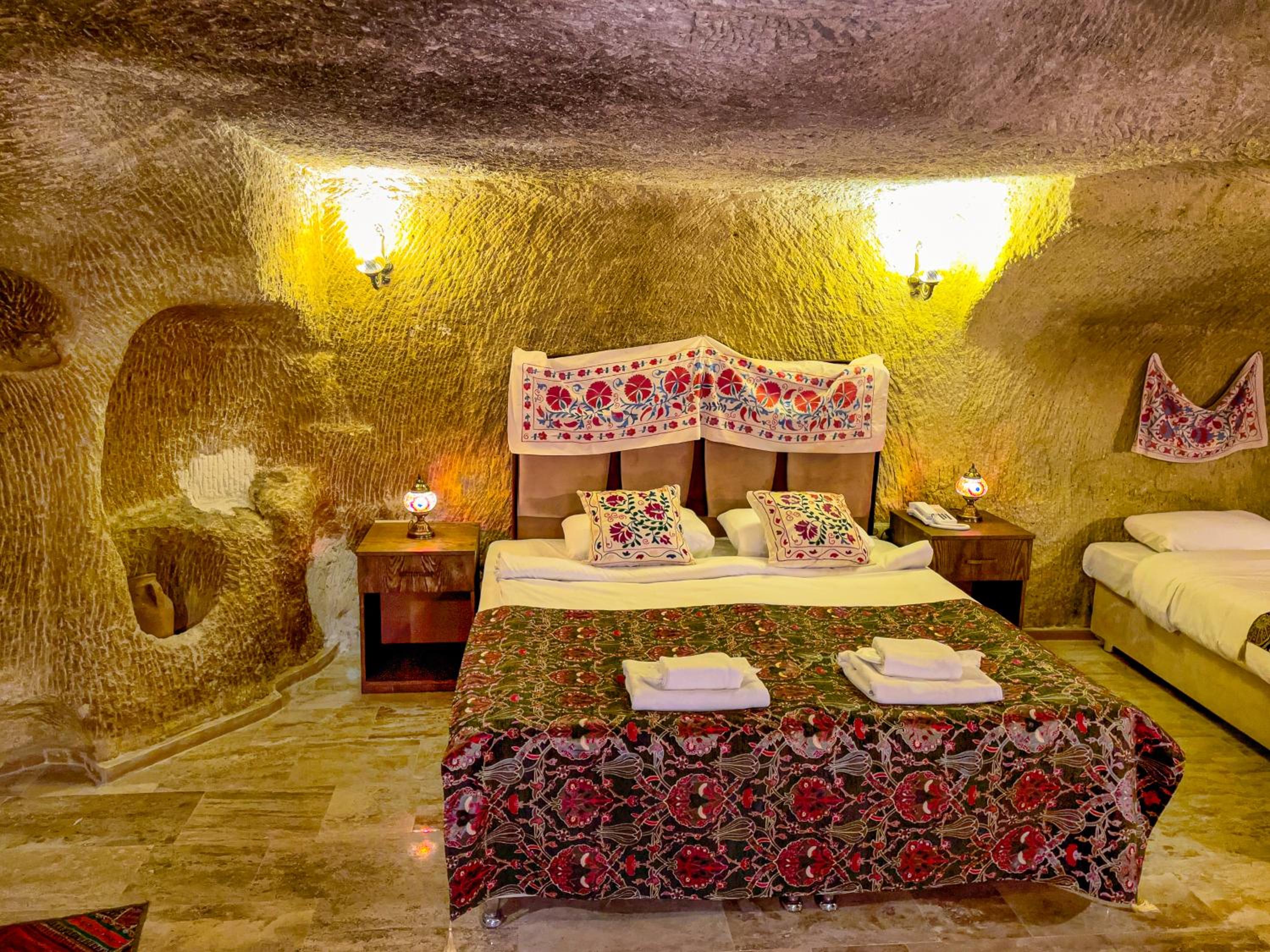 Deluxe Quadruple Room - Photo 7