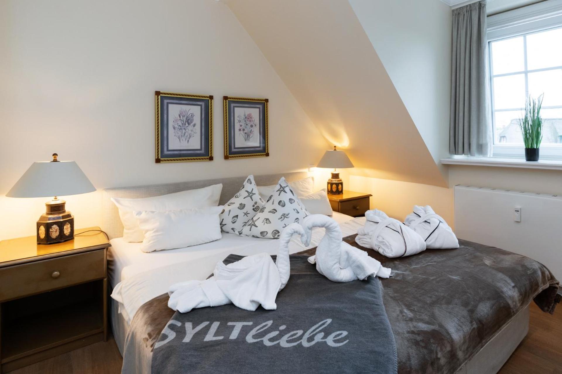 Suite - Photo 3