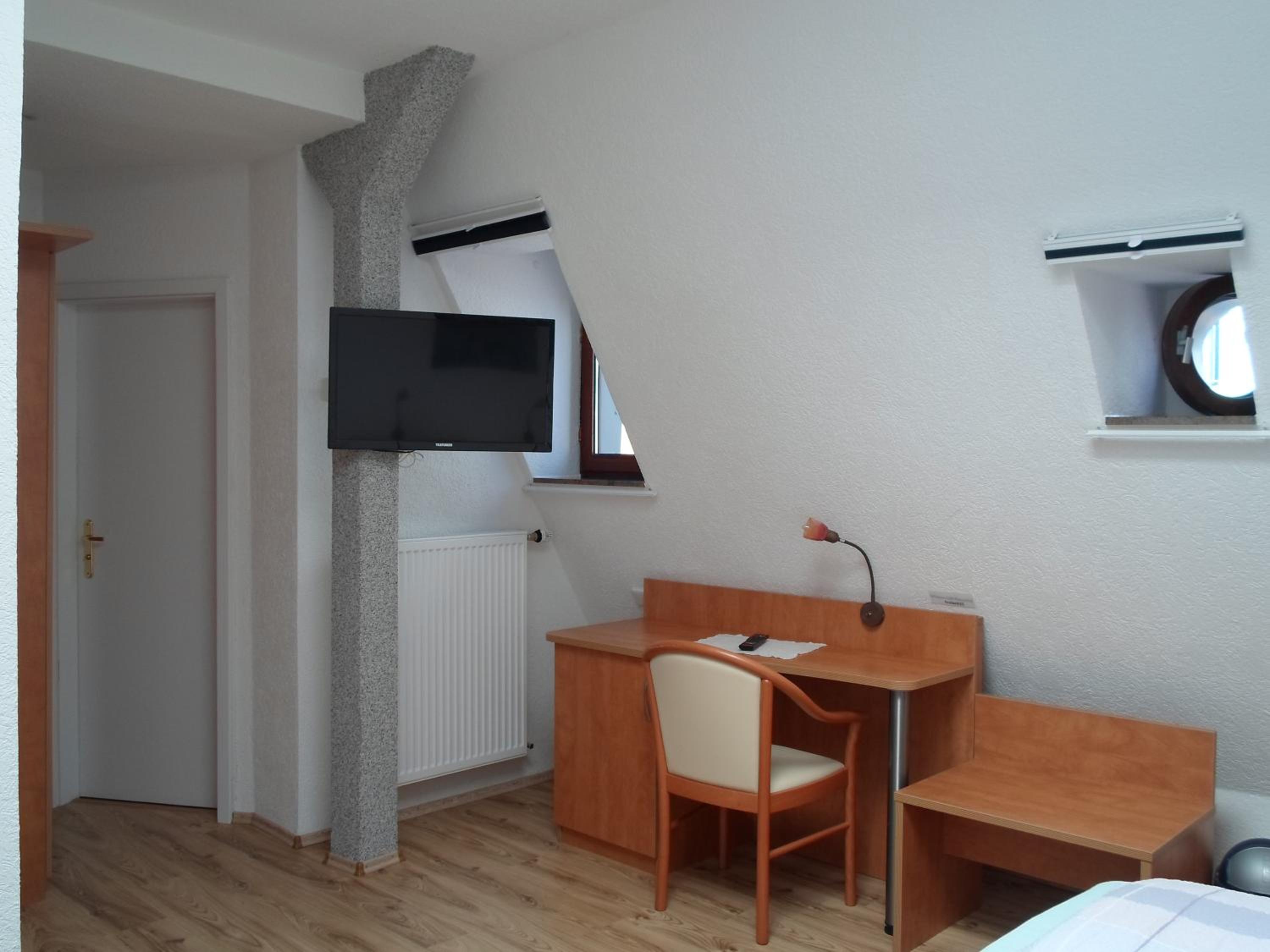 Double Room - Main Building - Photo 7