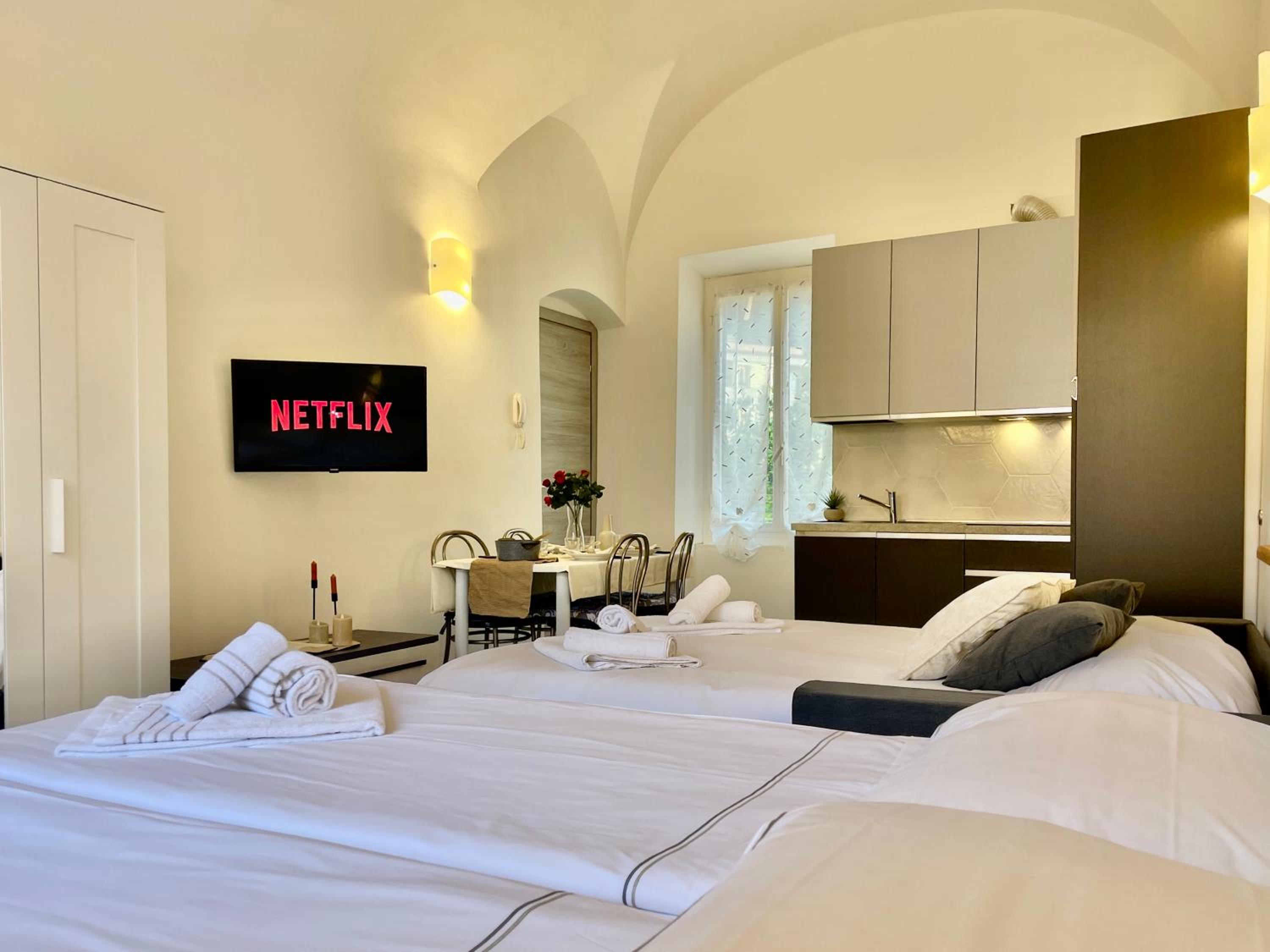 Studio Apartment