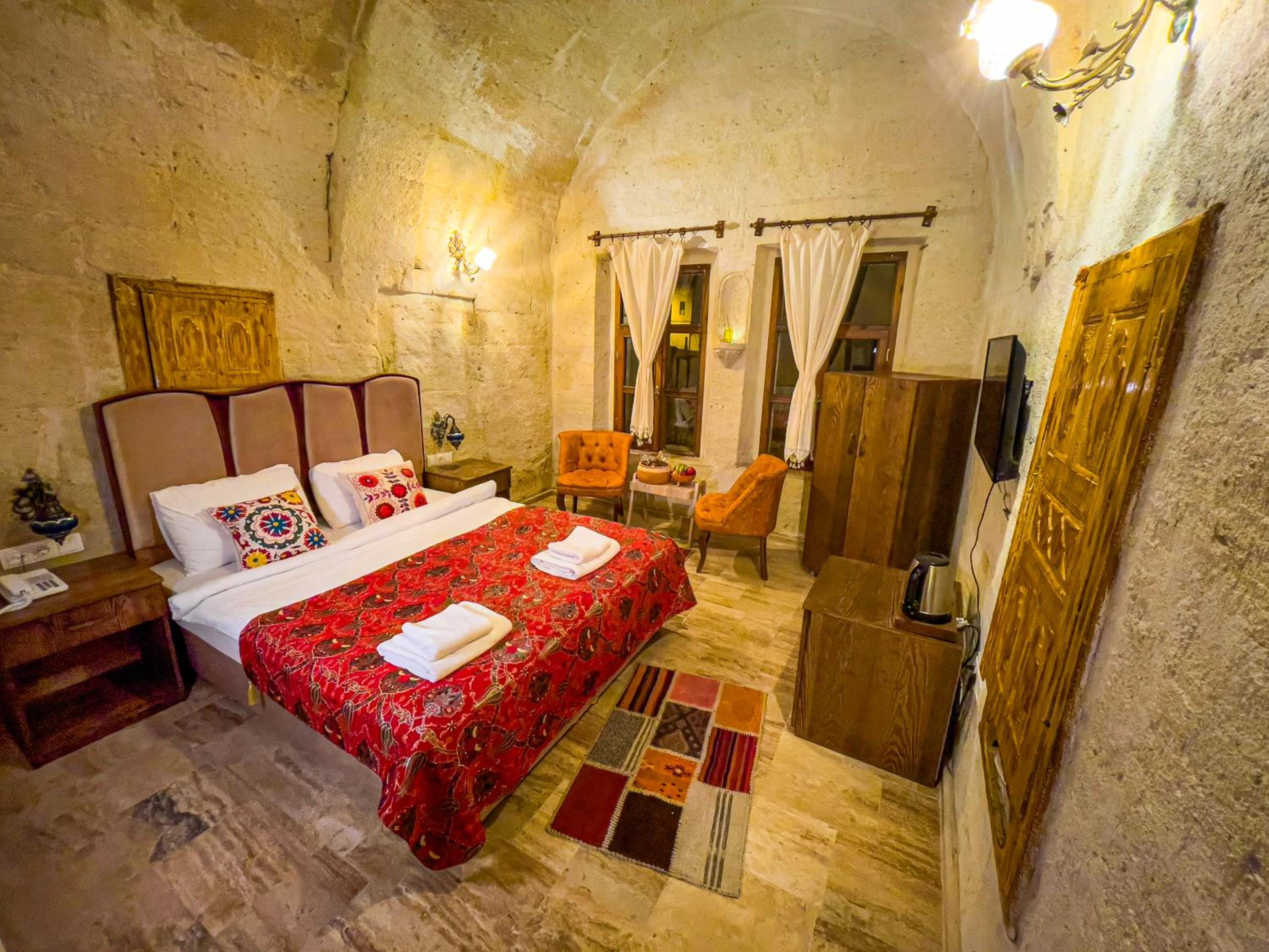 Deluxe Double Room - Photo 1