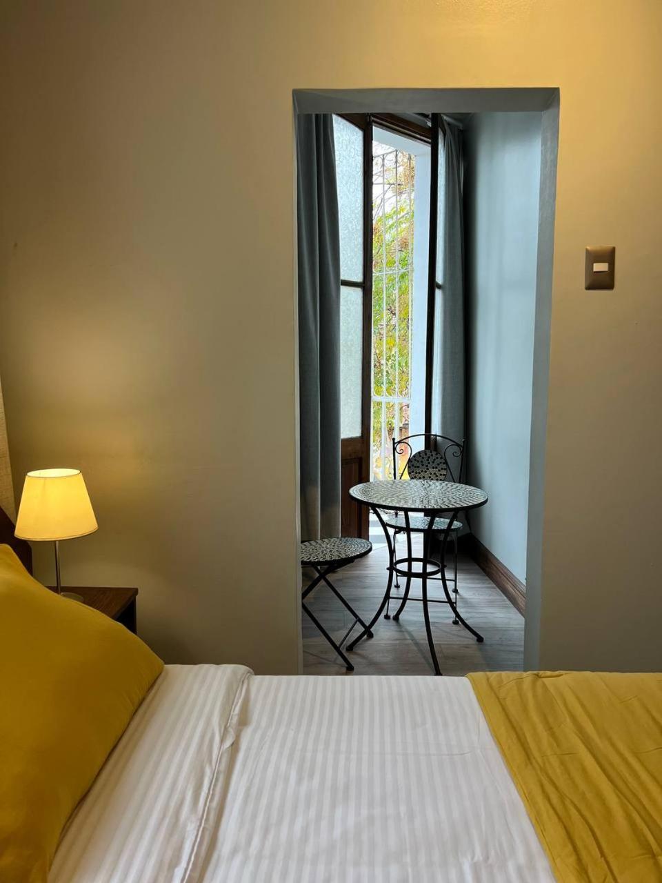 Deluxe Double Room with Balcony photo 2