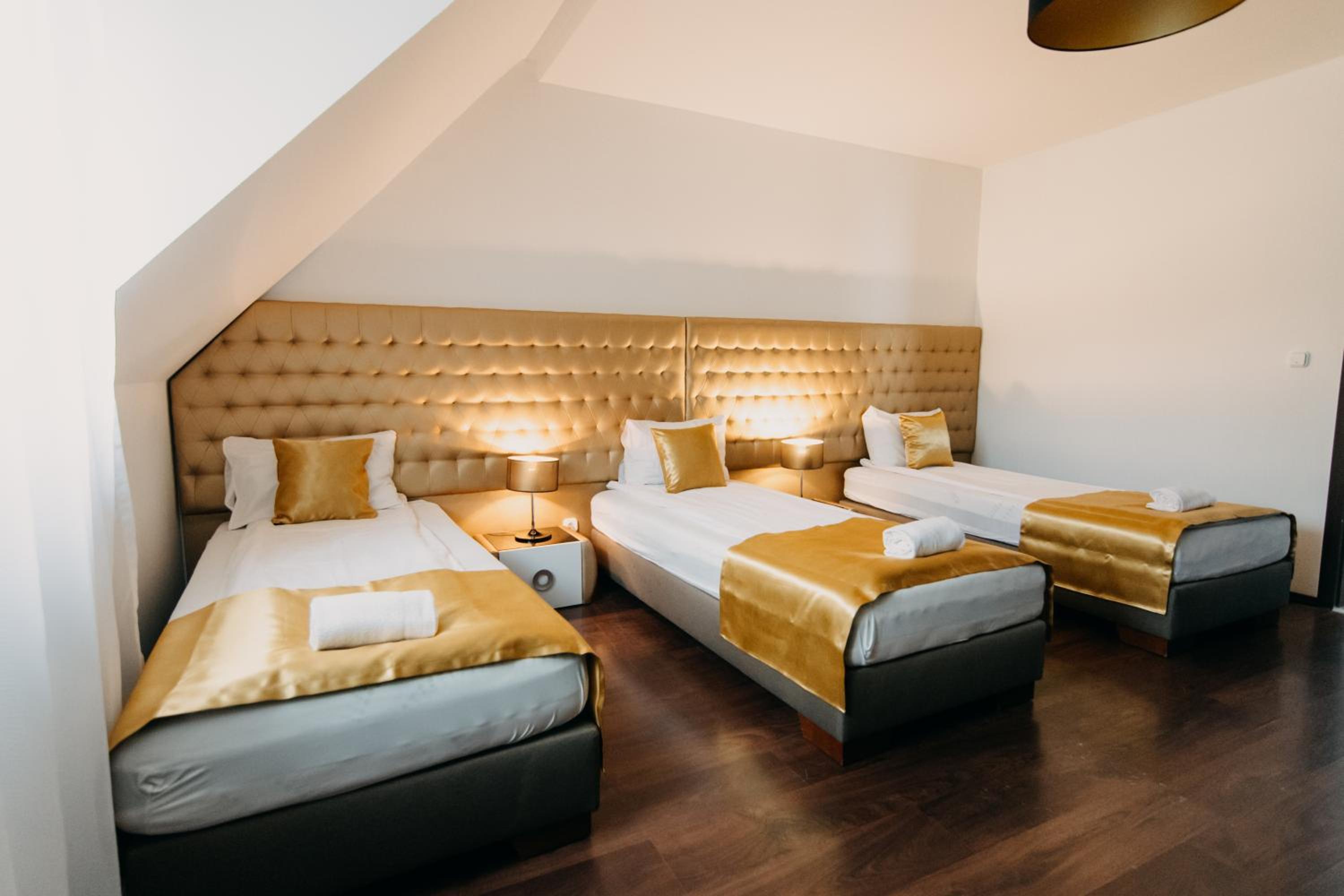 Superior Triple Room - Photo 21