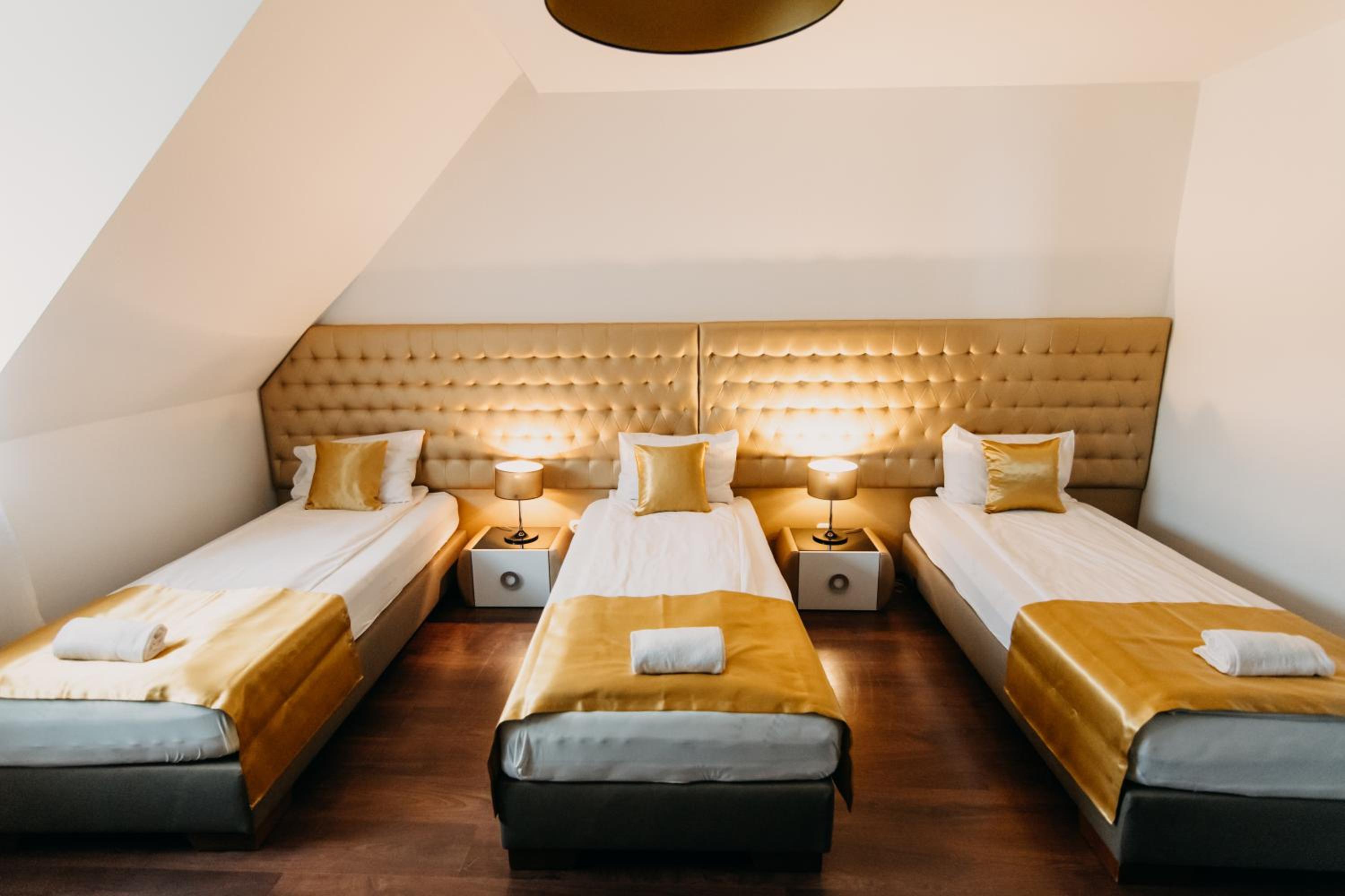 Superior Triple Room - Photo 14