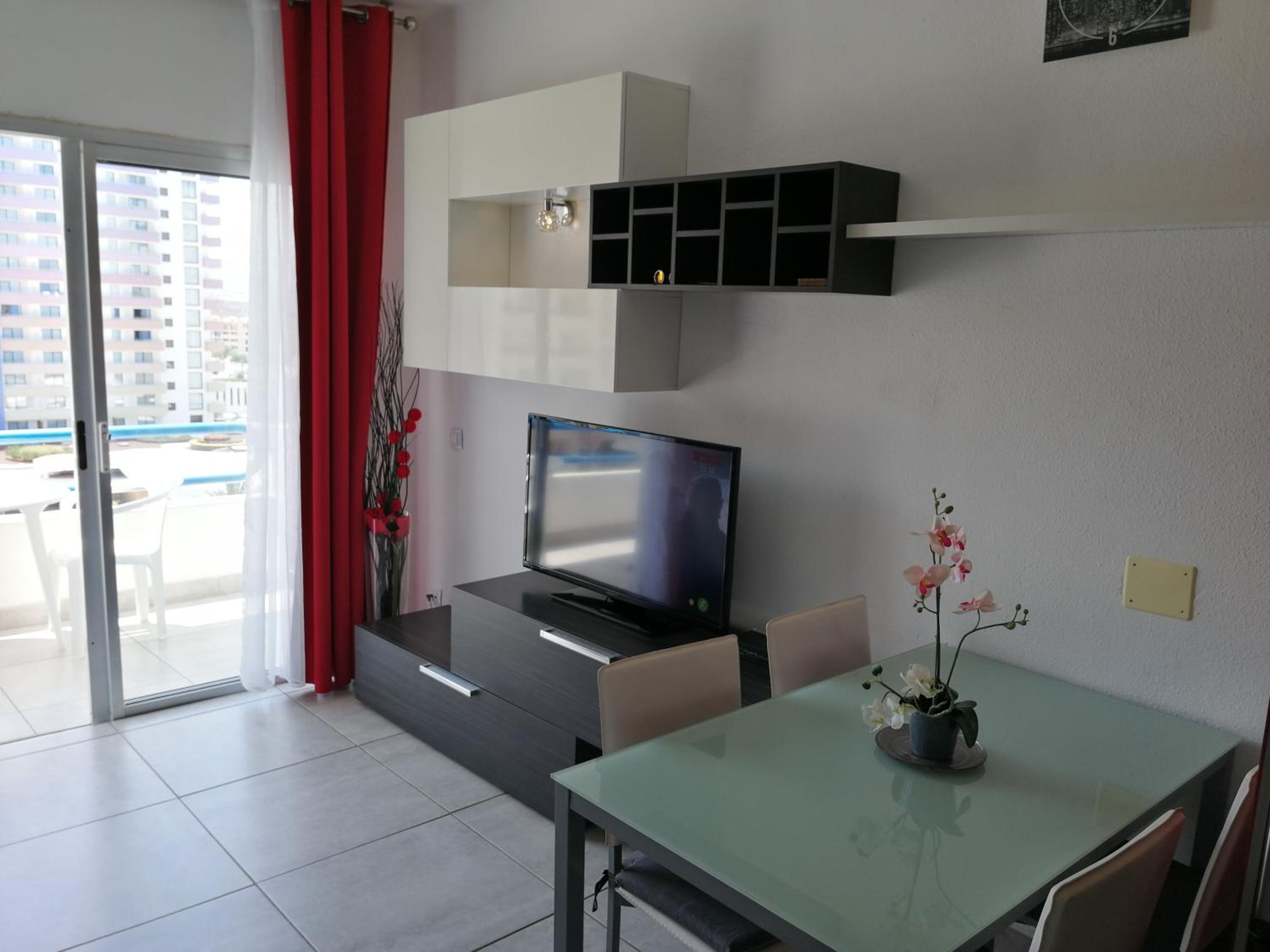 One-Bedroom Apartment photo 2