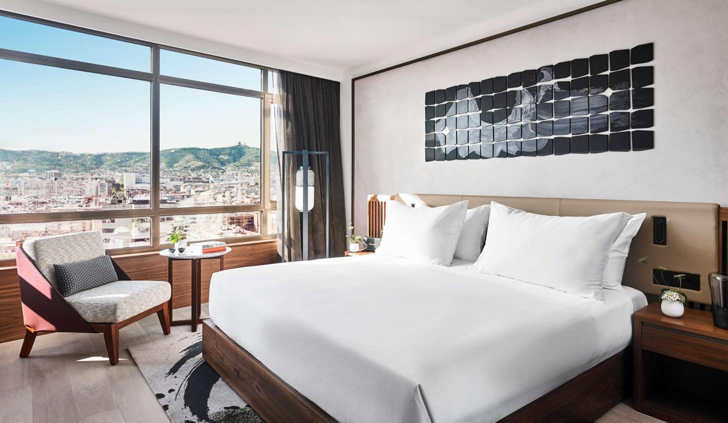 Premium Skyline Room