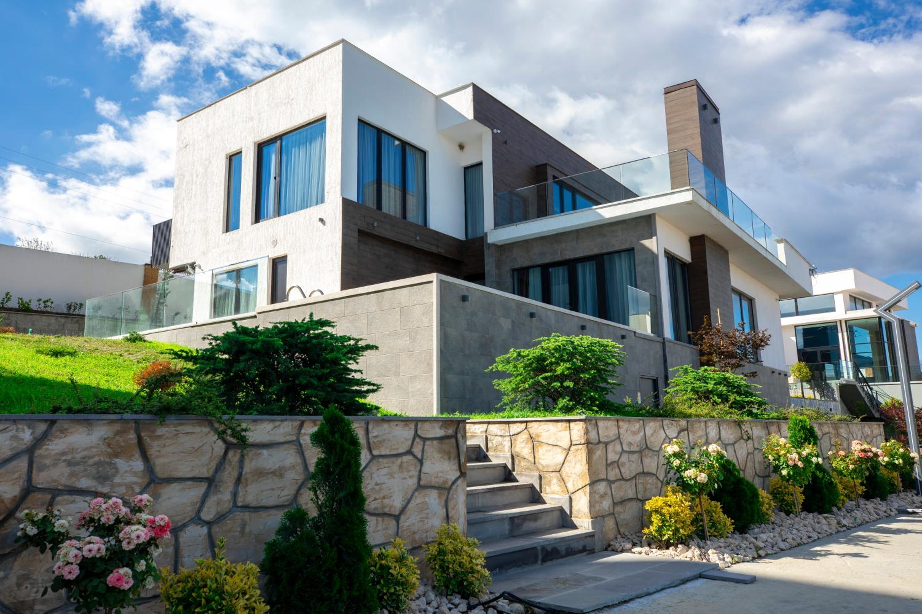 Villa with Private Pool - Photo 6