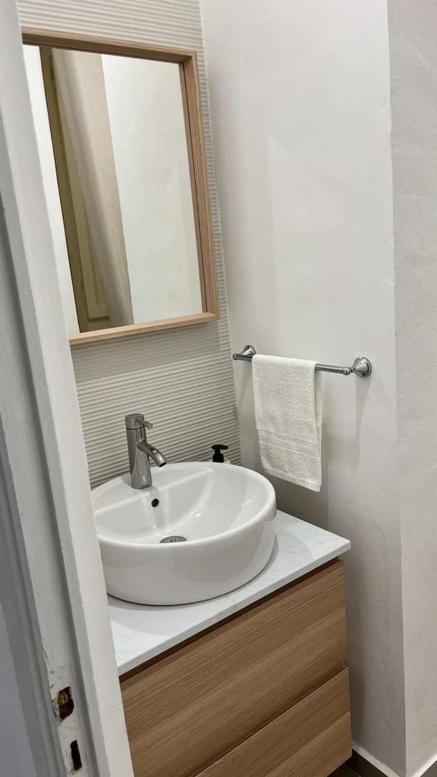 Deluxe Double Room with Balcony photo 3
