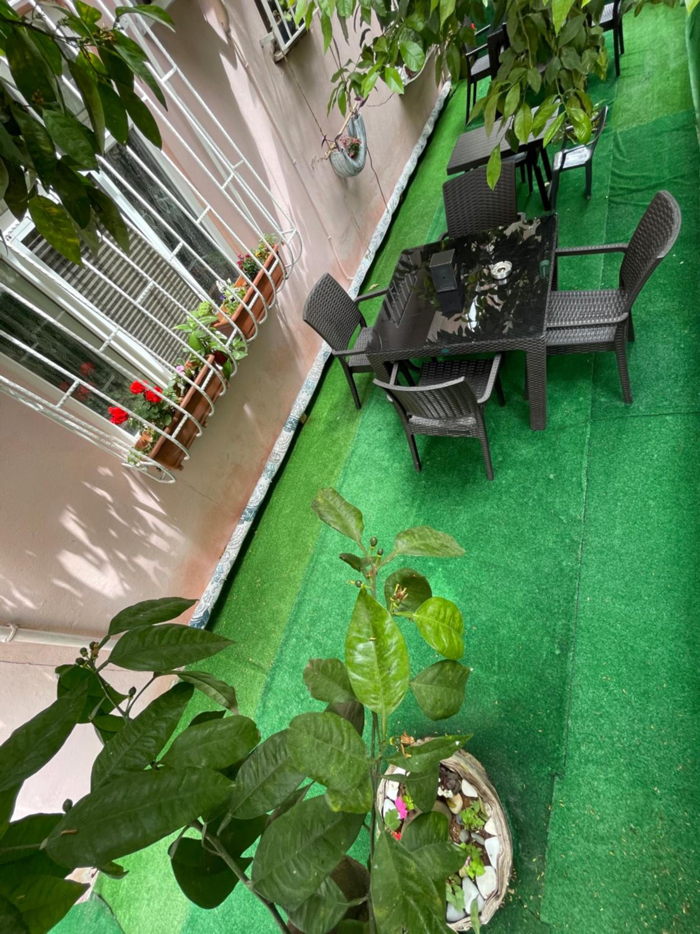 Apartment photo 2