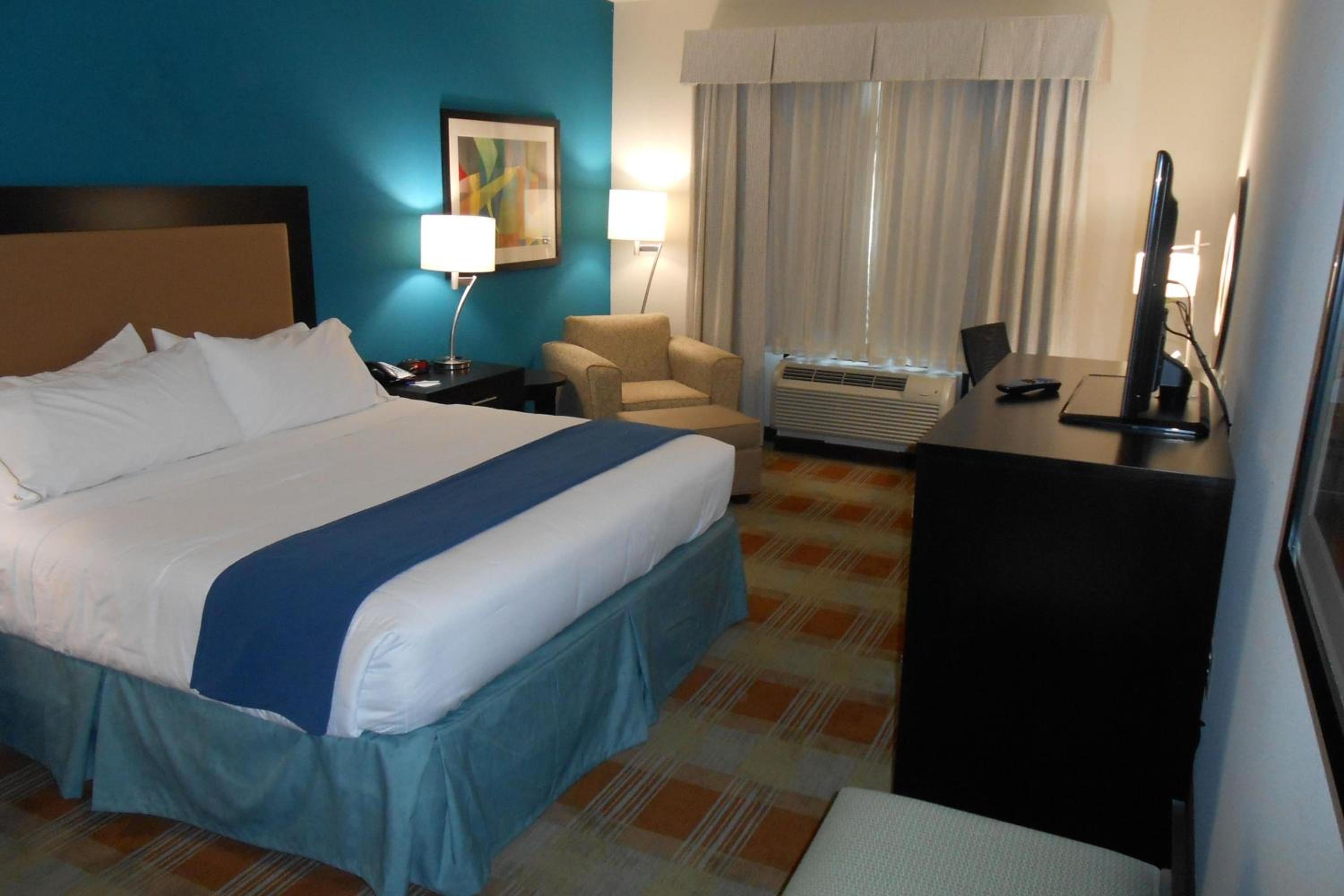 Standard King Room
