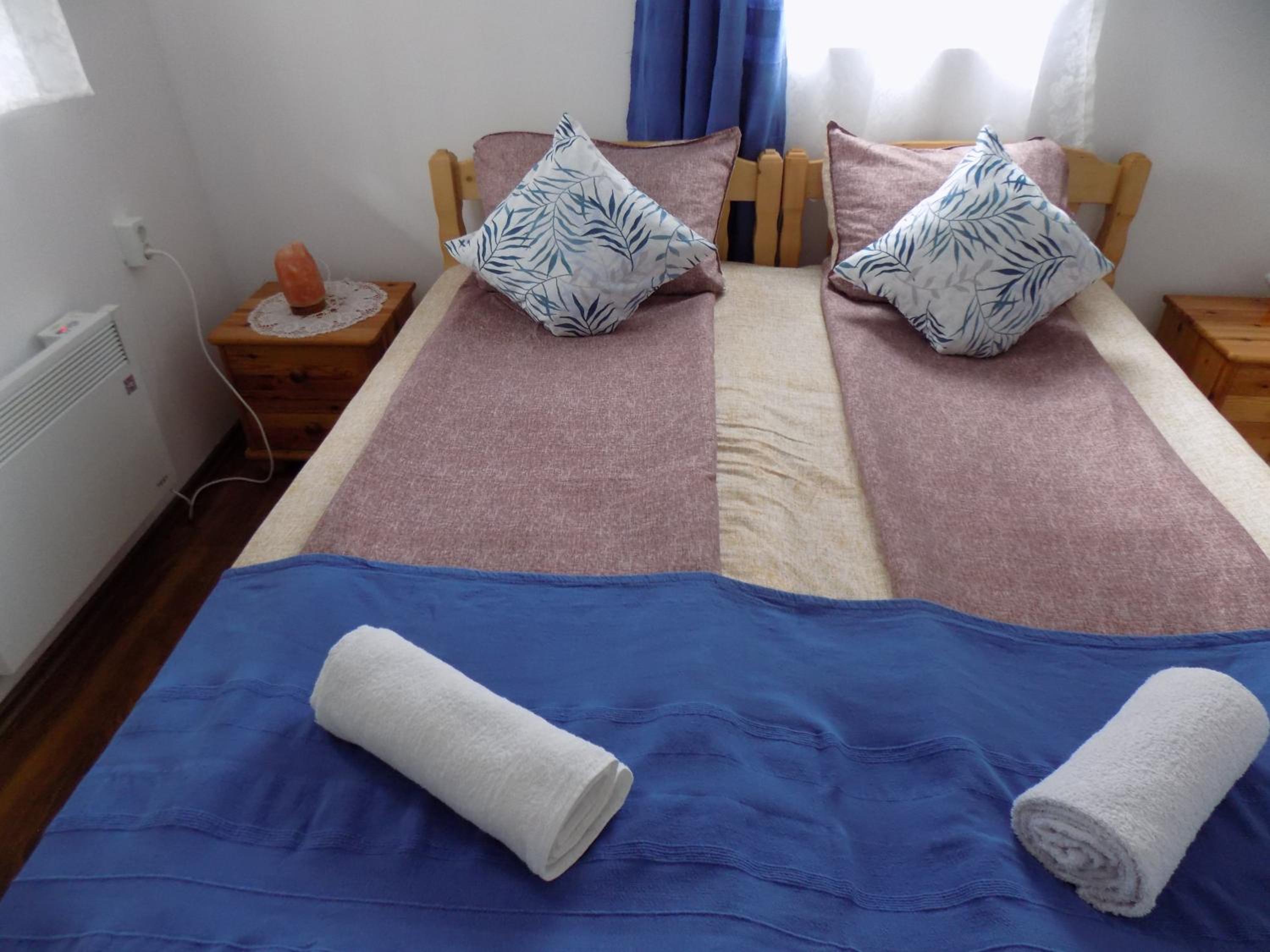 Double or Twin Room with Terrace - Photo 6