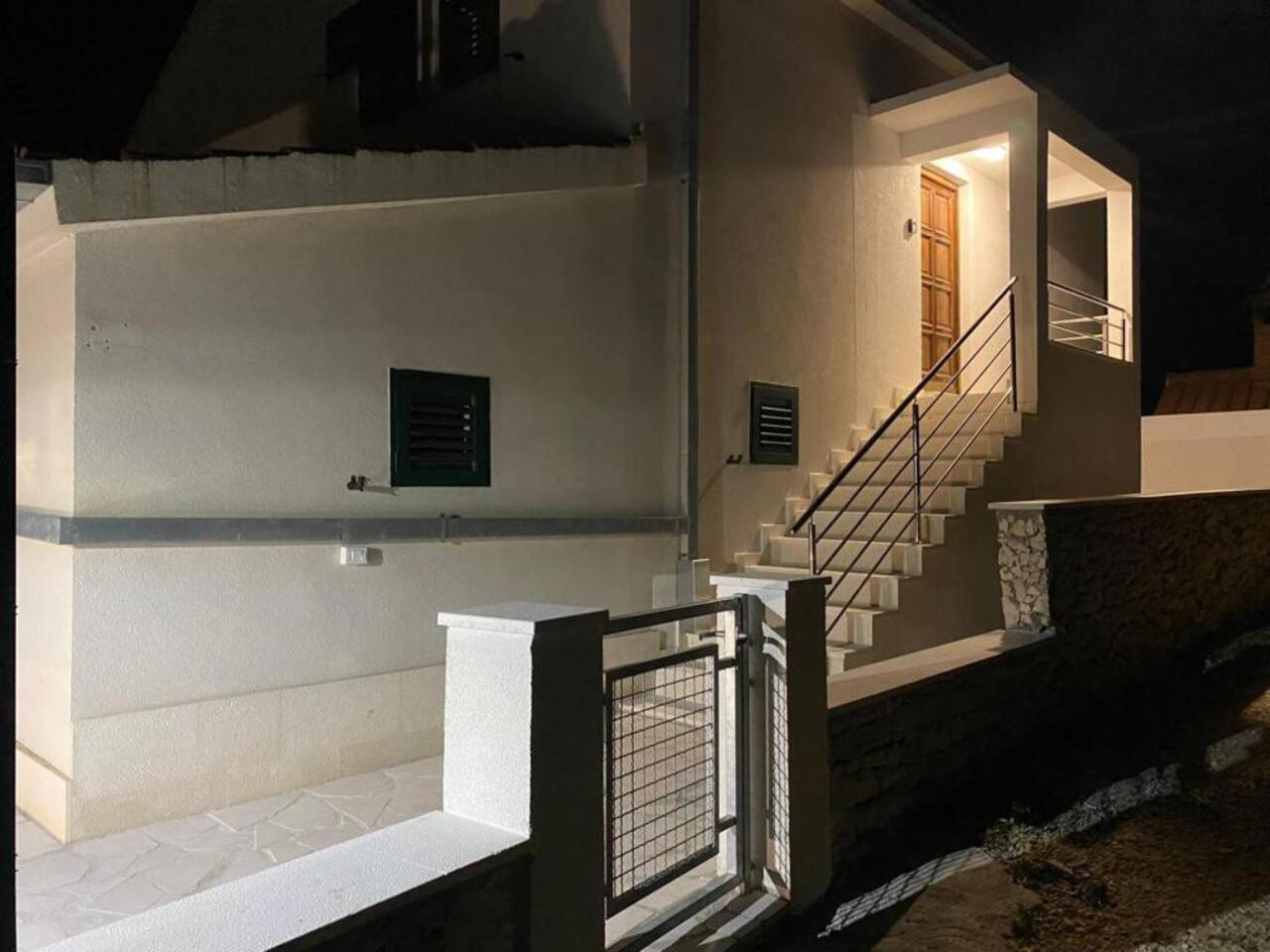 Apartment with Sea View photo 3