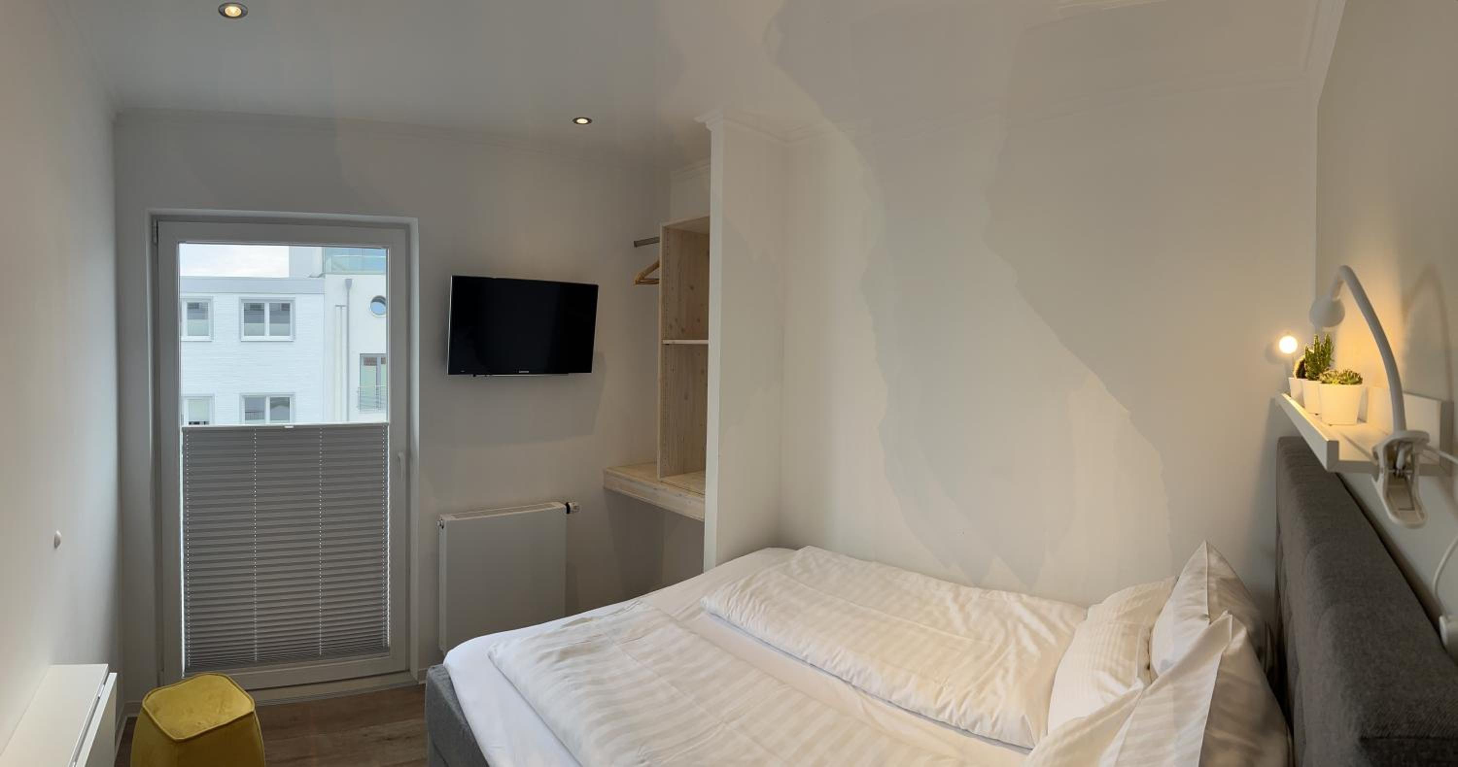 Small Double Room - Photo 2