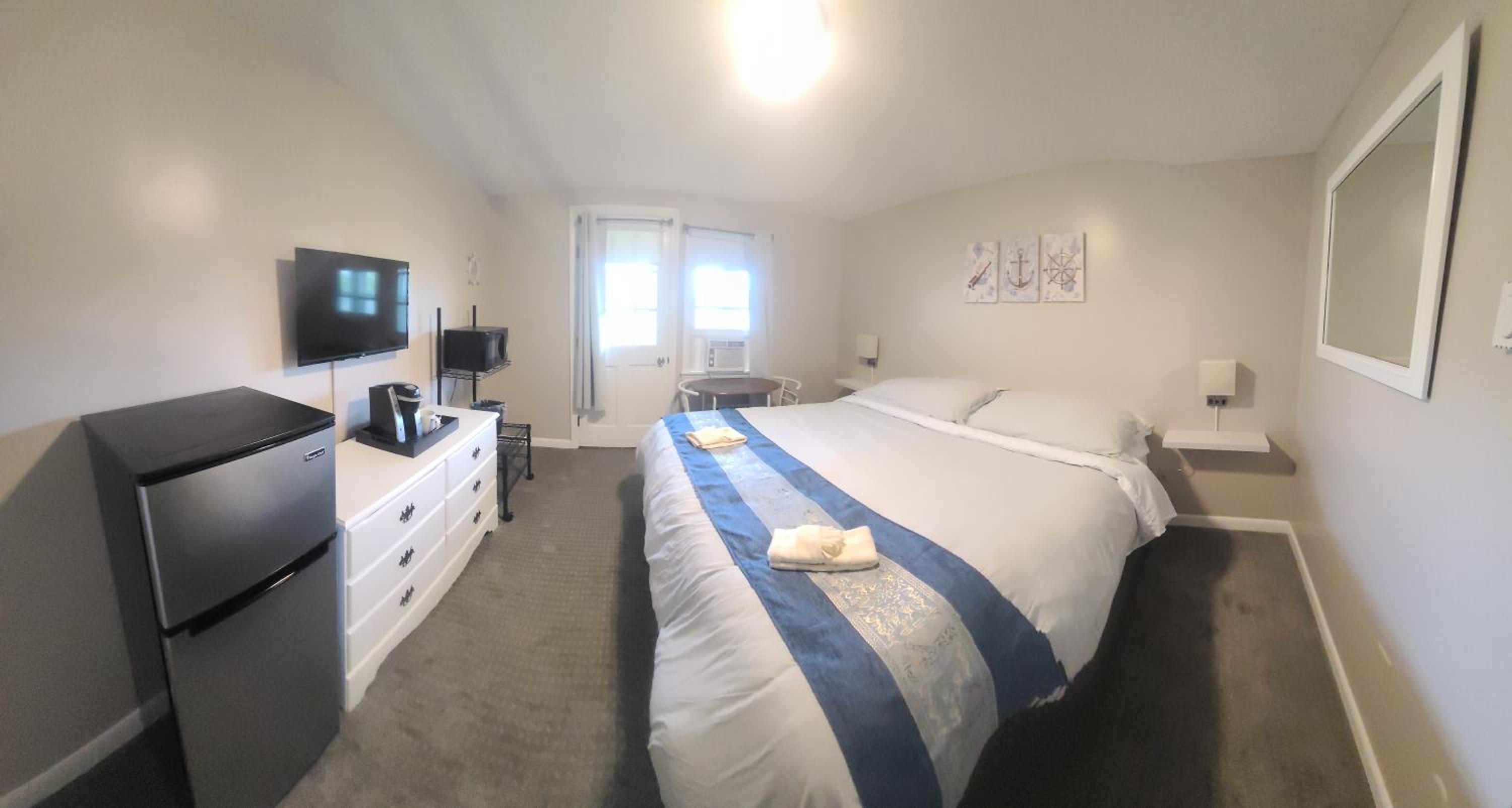 King Room with Lake View