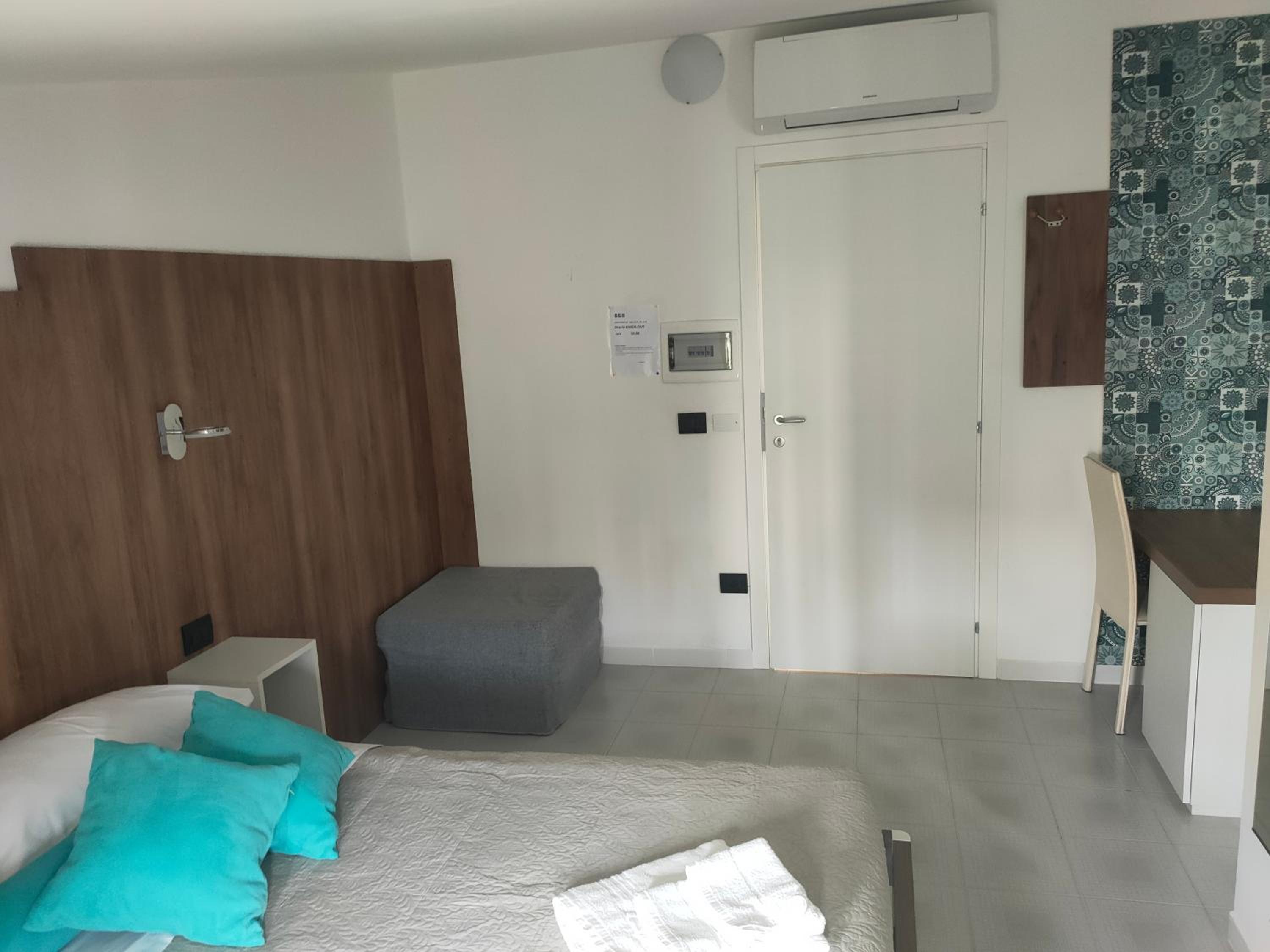 Double Room With Private Bathroom