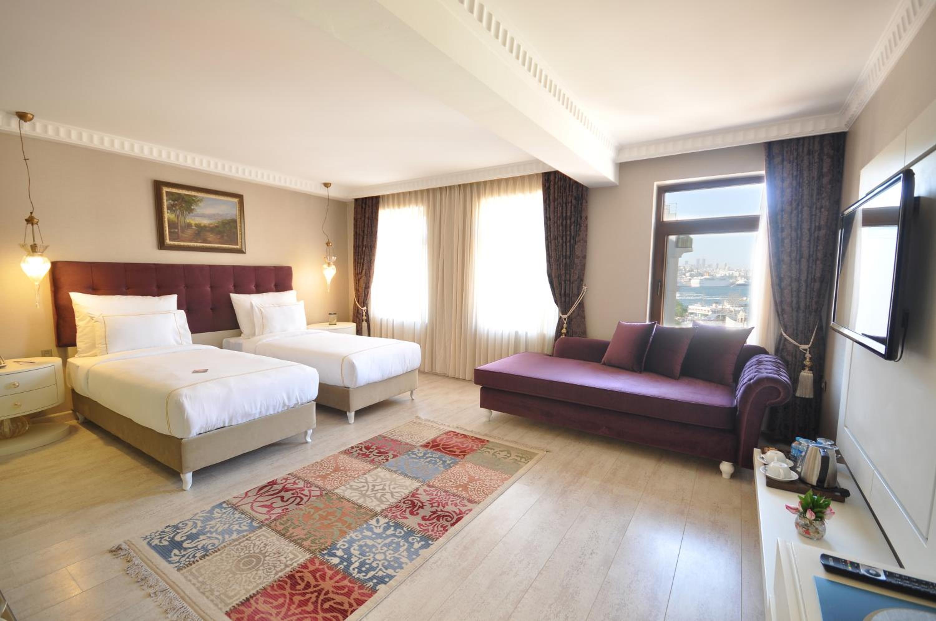 Junior Suite With Partial Sea View photo 1