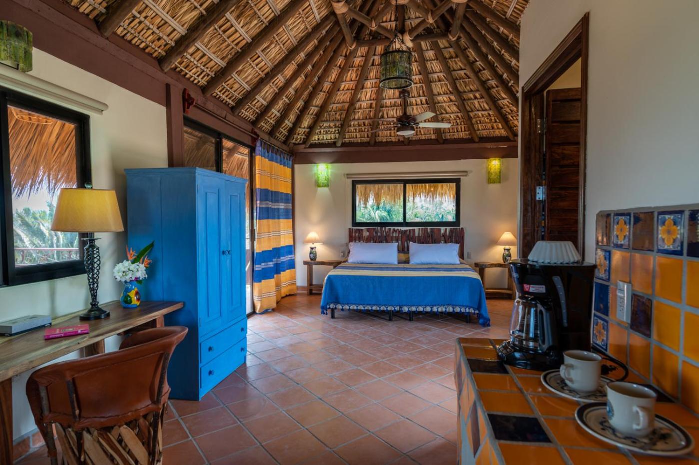 Panoramic Apartment/ Camelia