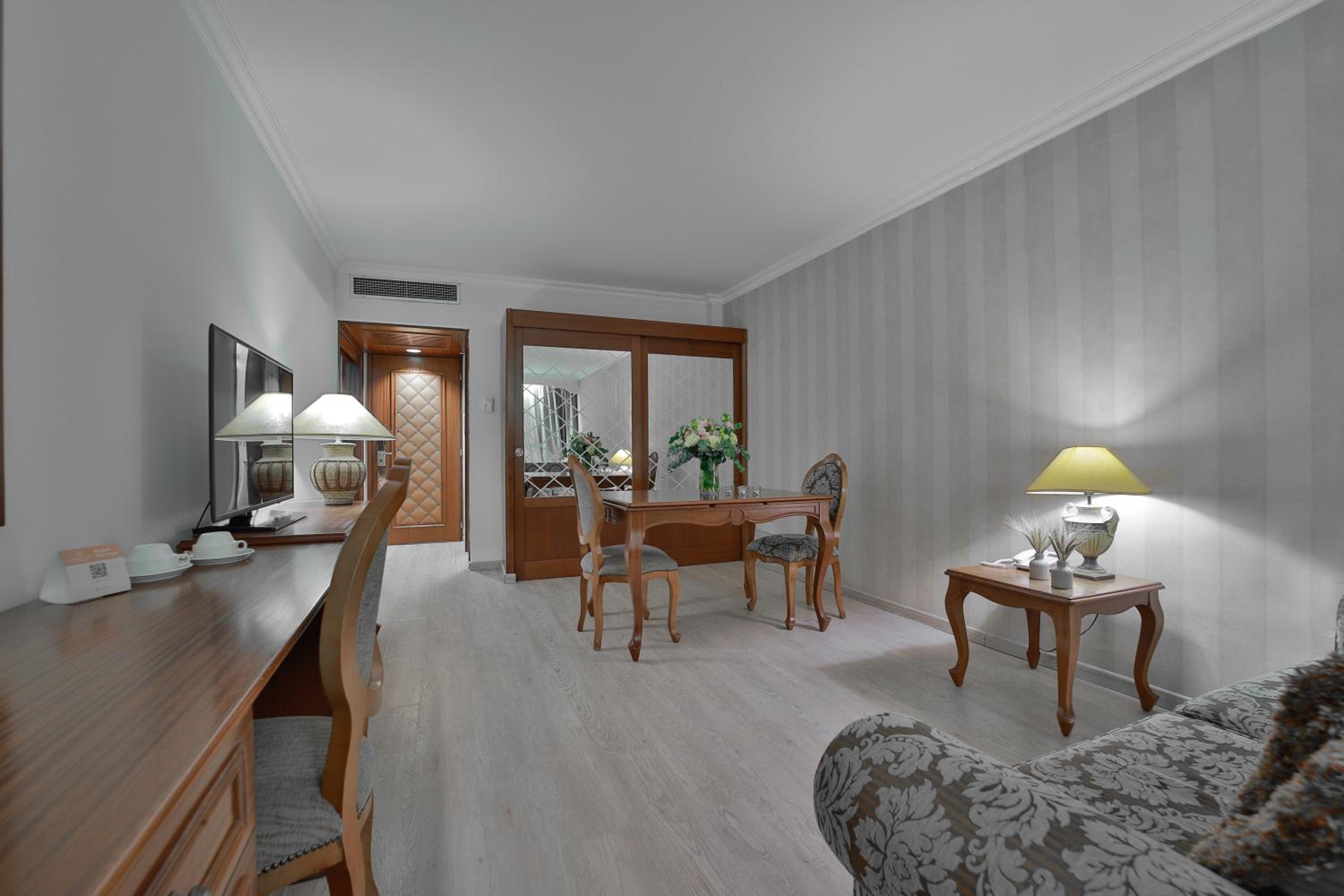 One-Bedroom Suite