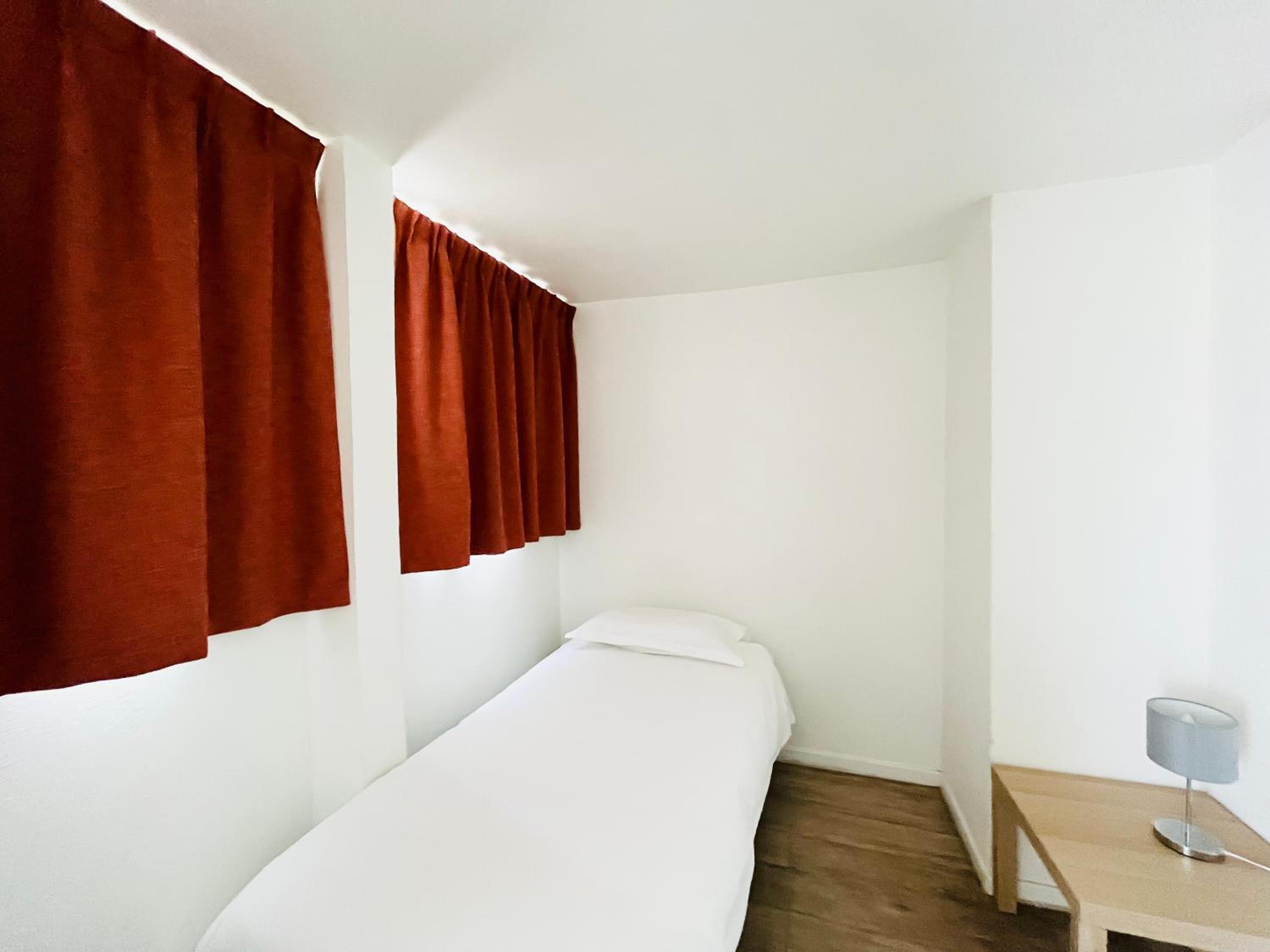Triple Room with City View - Photo 7