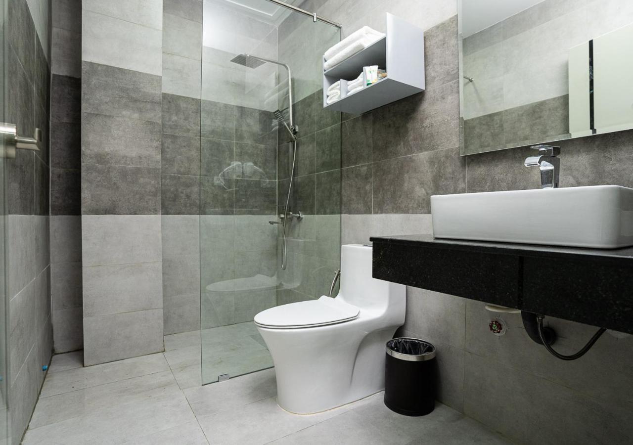Deluxe Double Suite With Balcony photo 3