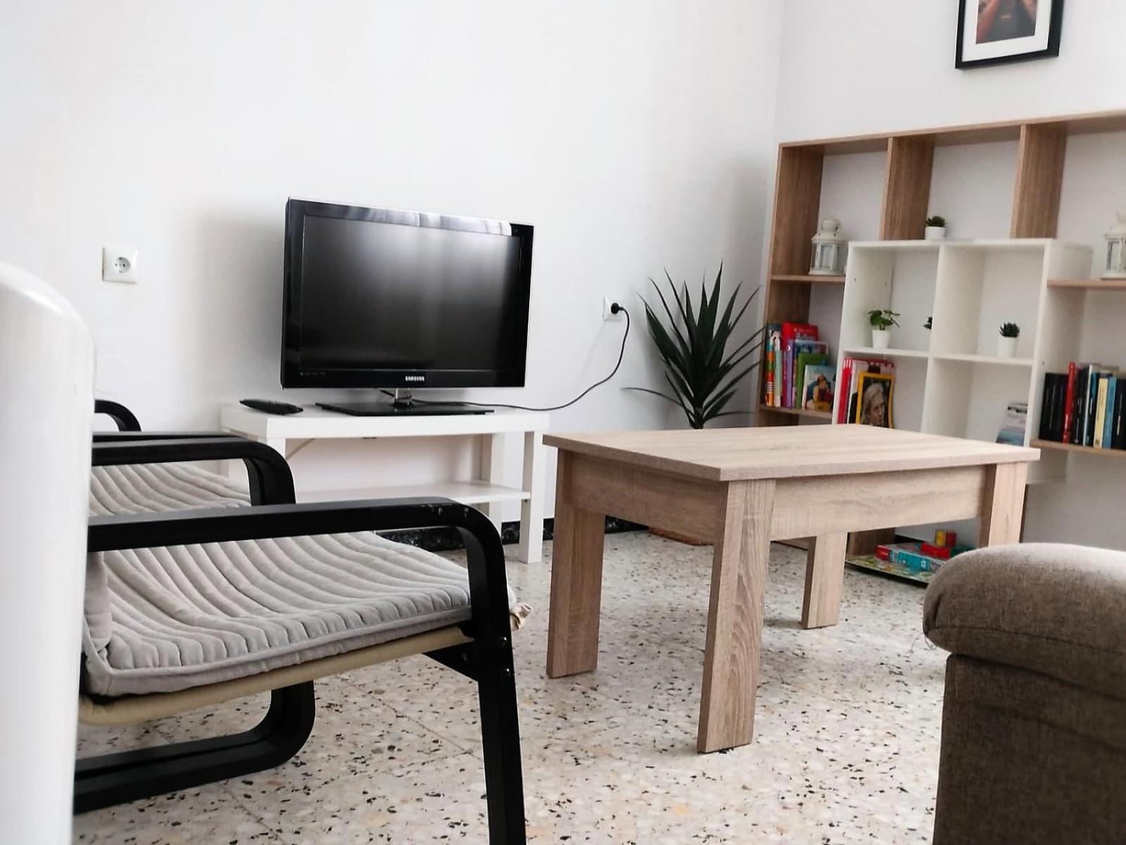Three-Bedroom Apartment photo 2
