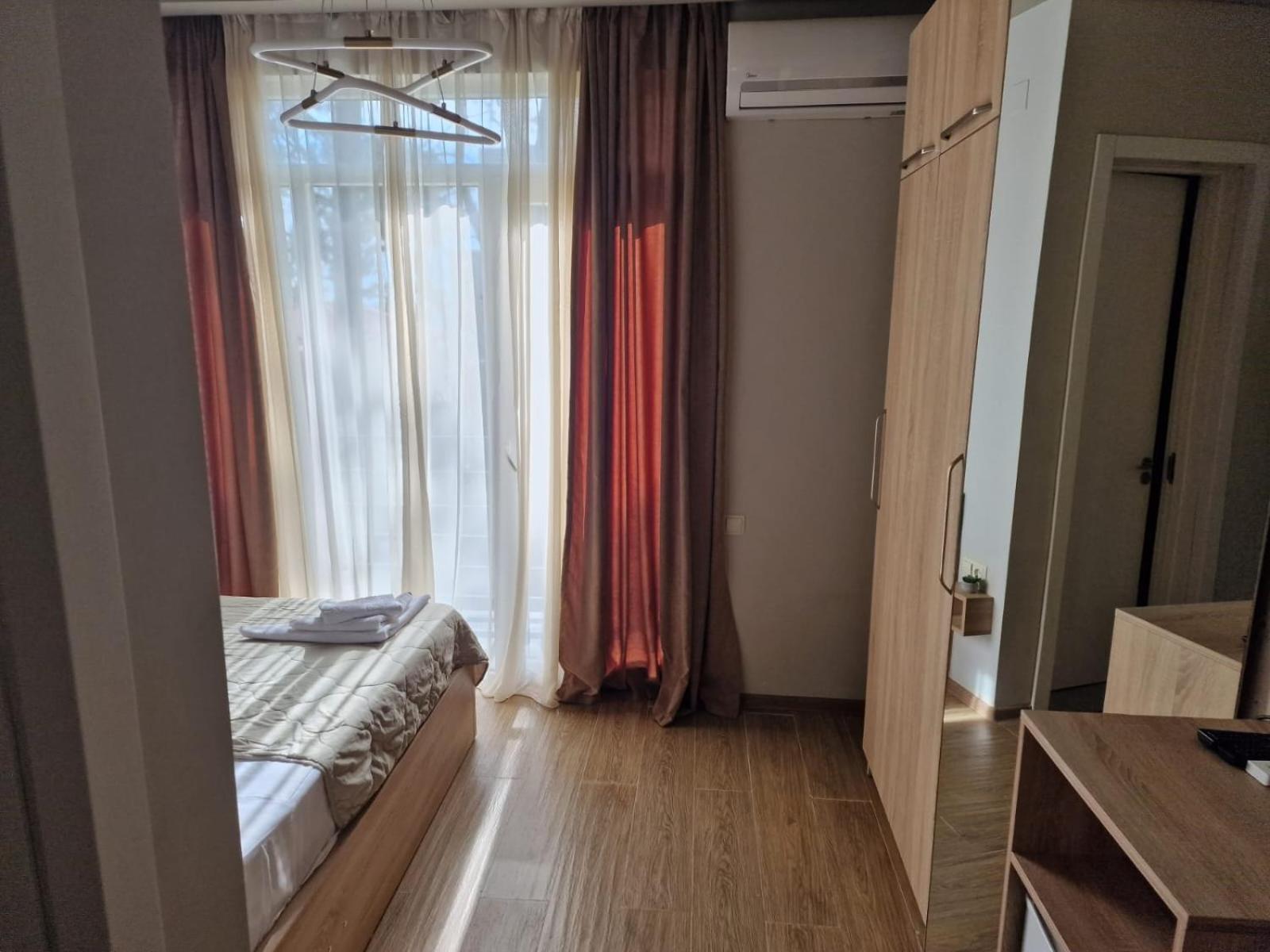 Deluxe Double Room with Balcony and Sea View photo 3