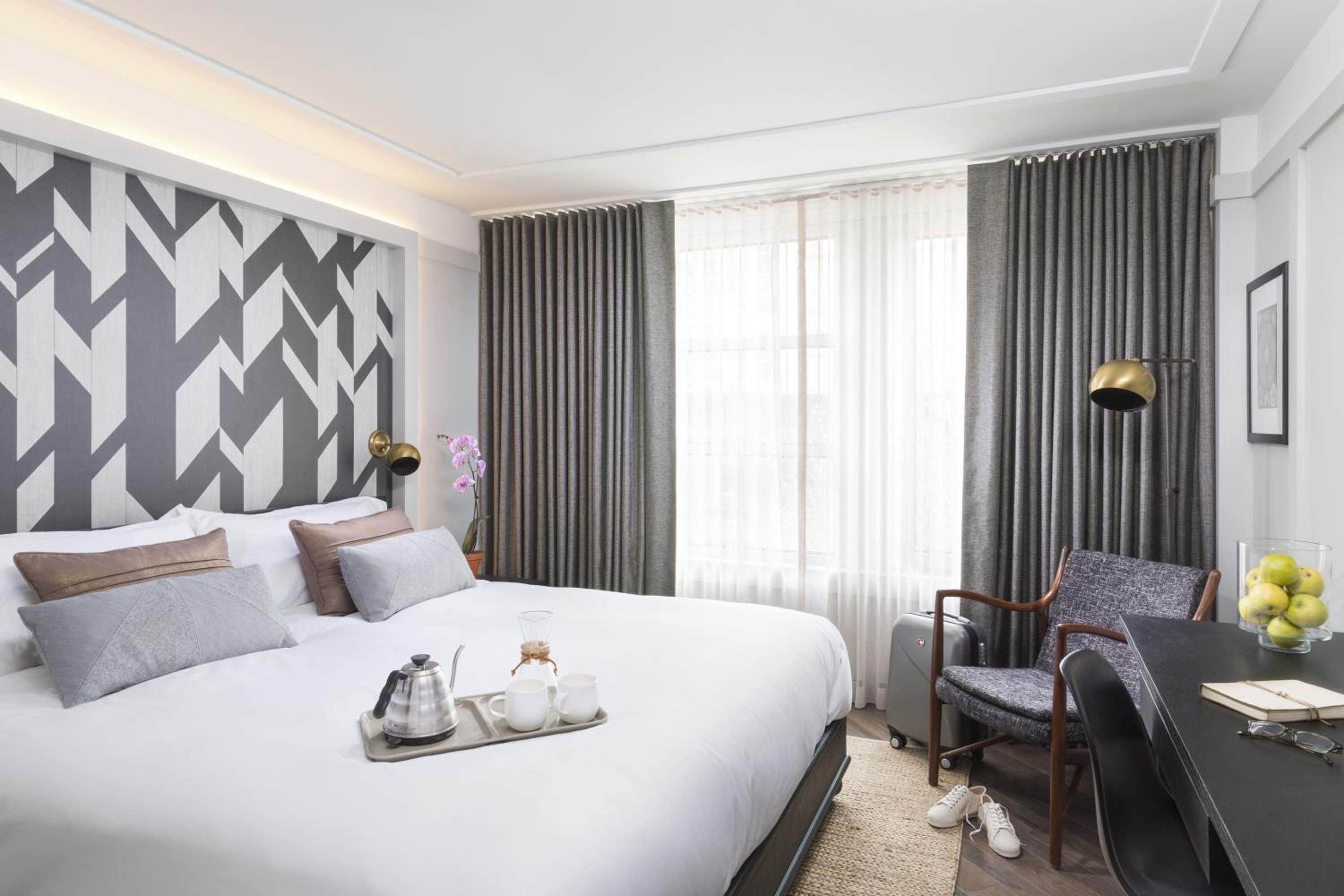 Queen Room - Photo 4