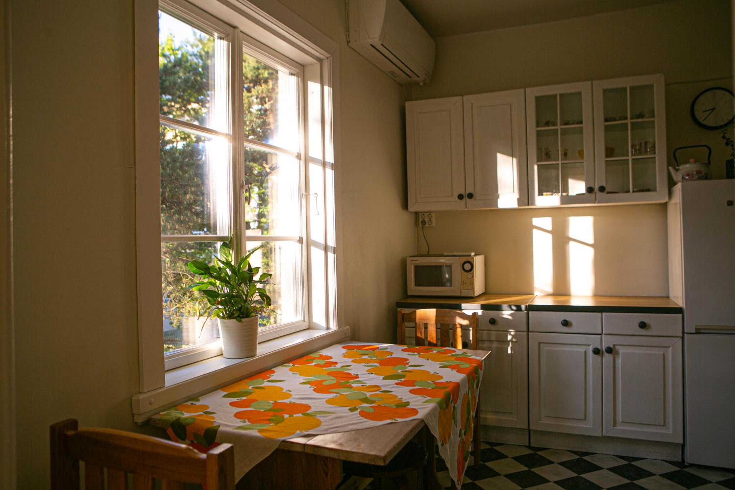 One-Bedroom Apartment - Photo 10