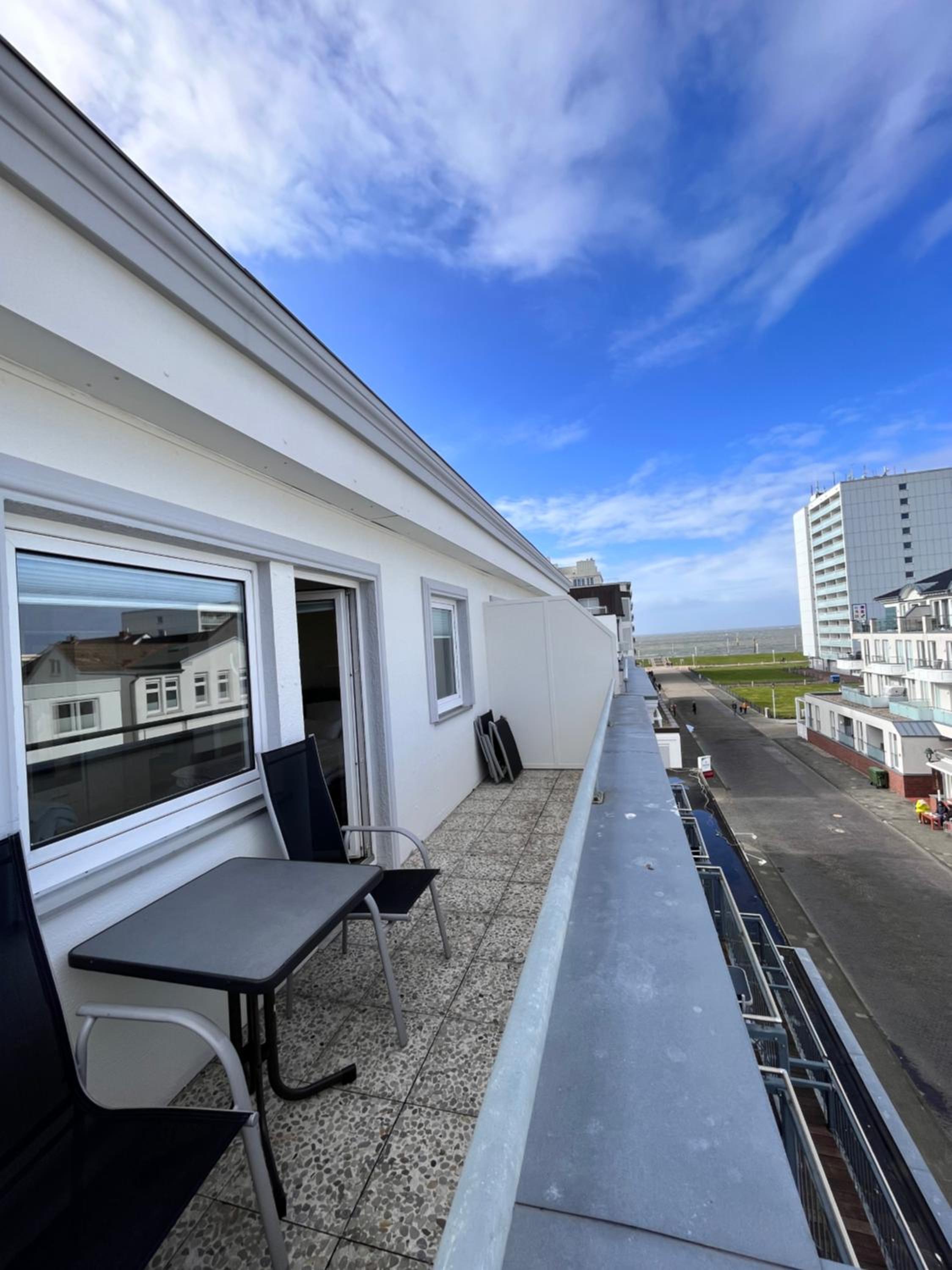 Deluxe Double Room with Balcony and Sea View - Photo 7