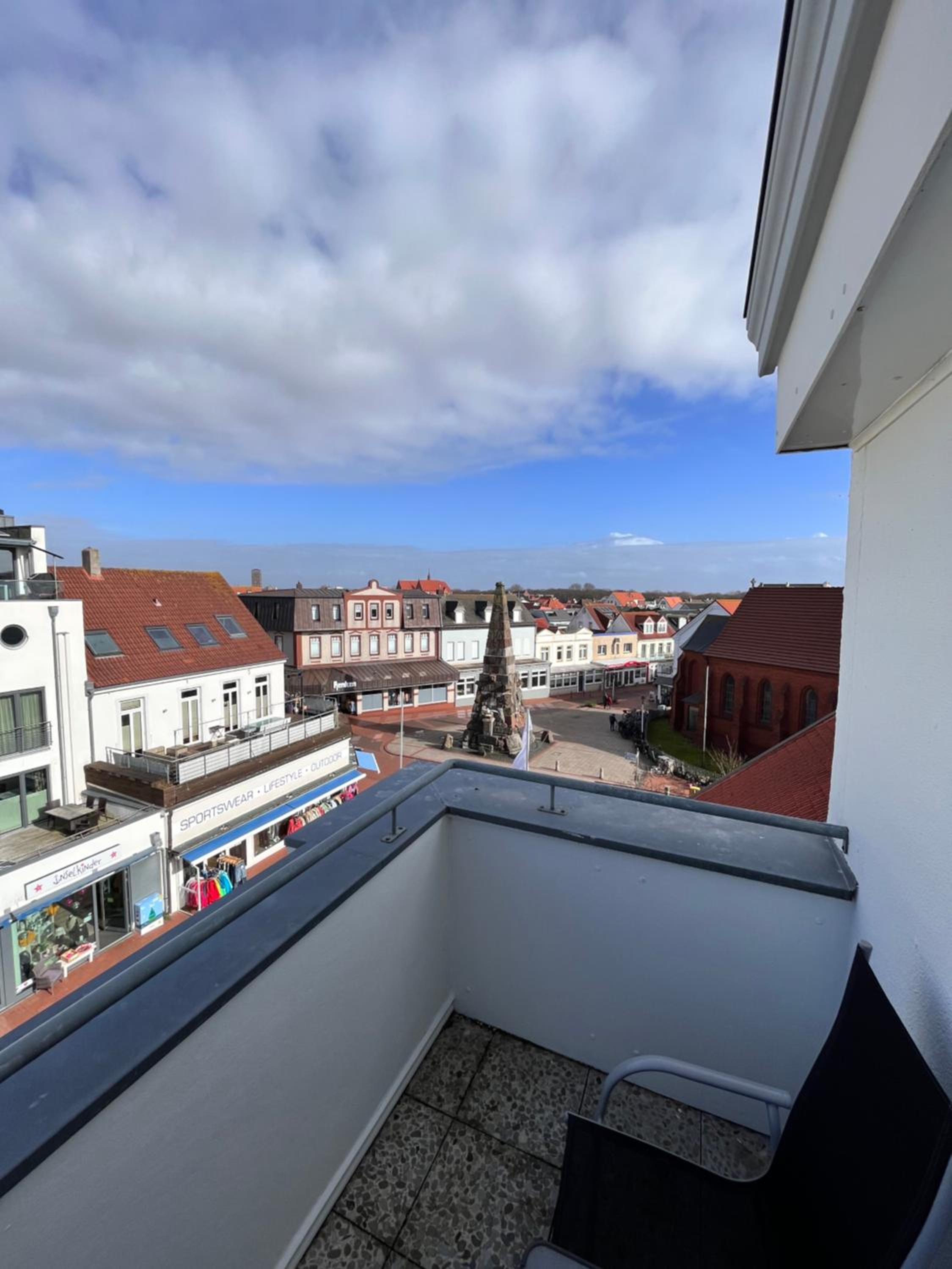 Deluxe Double Room with Balcony and Sea View - Photo 8