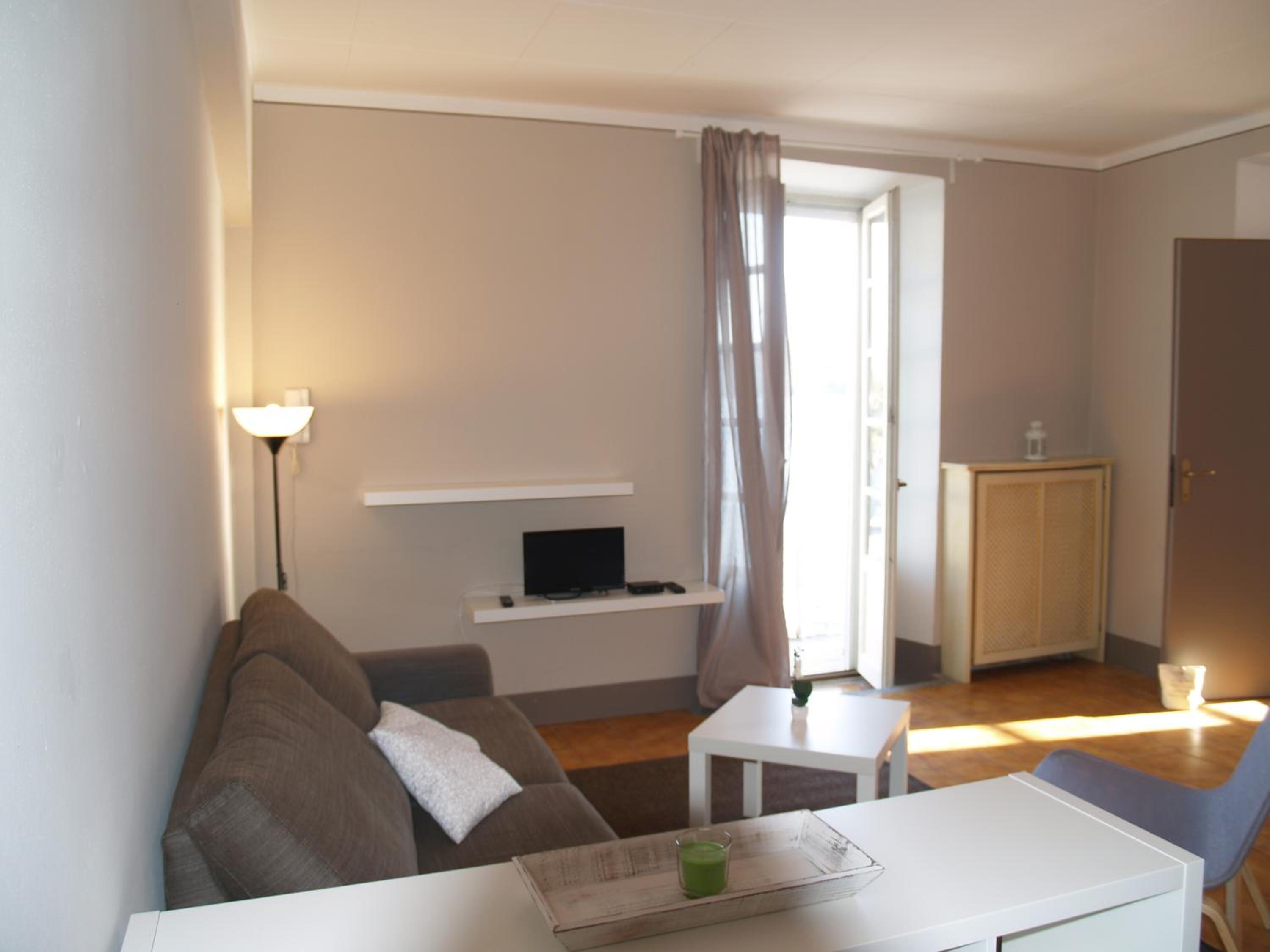 Apartment with Balcony photo 1